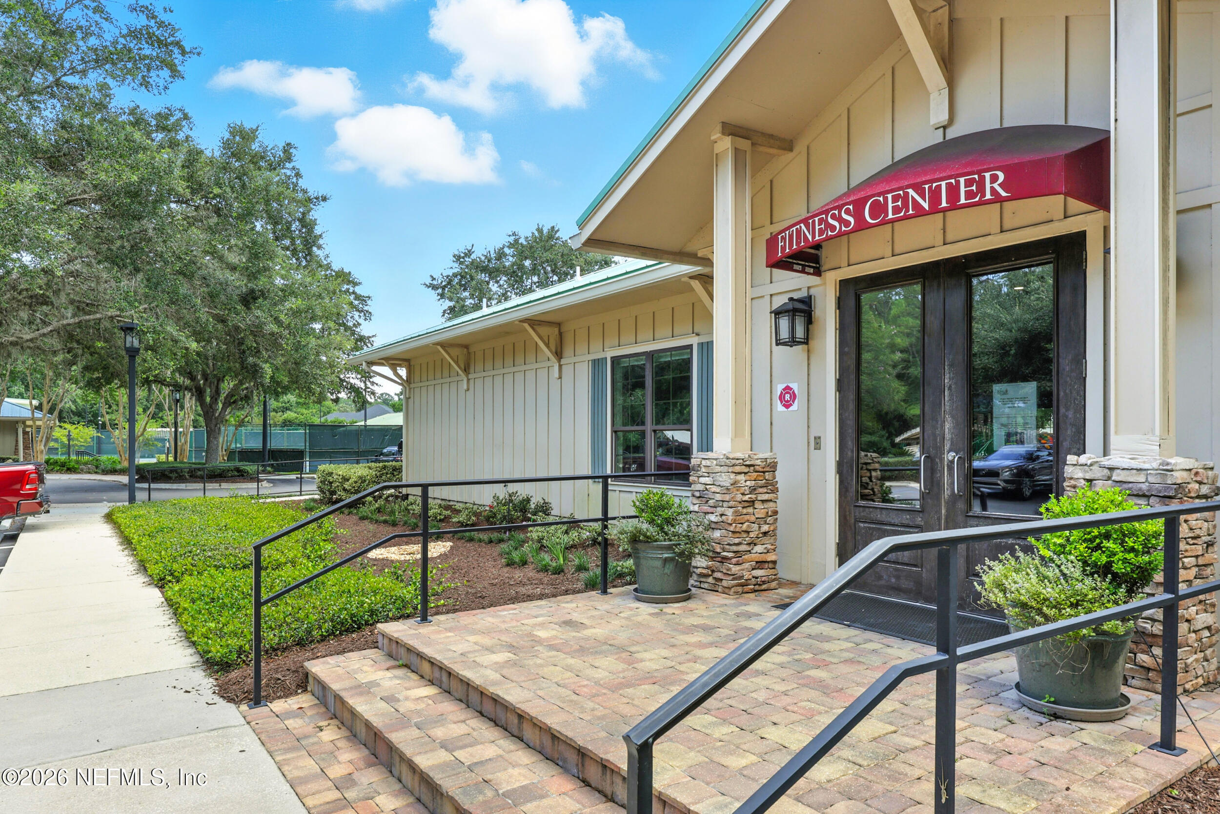 1160 REGISTRY Boulevard, St. Augustine