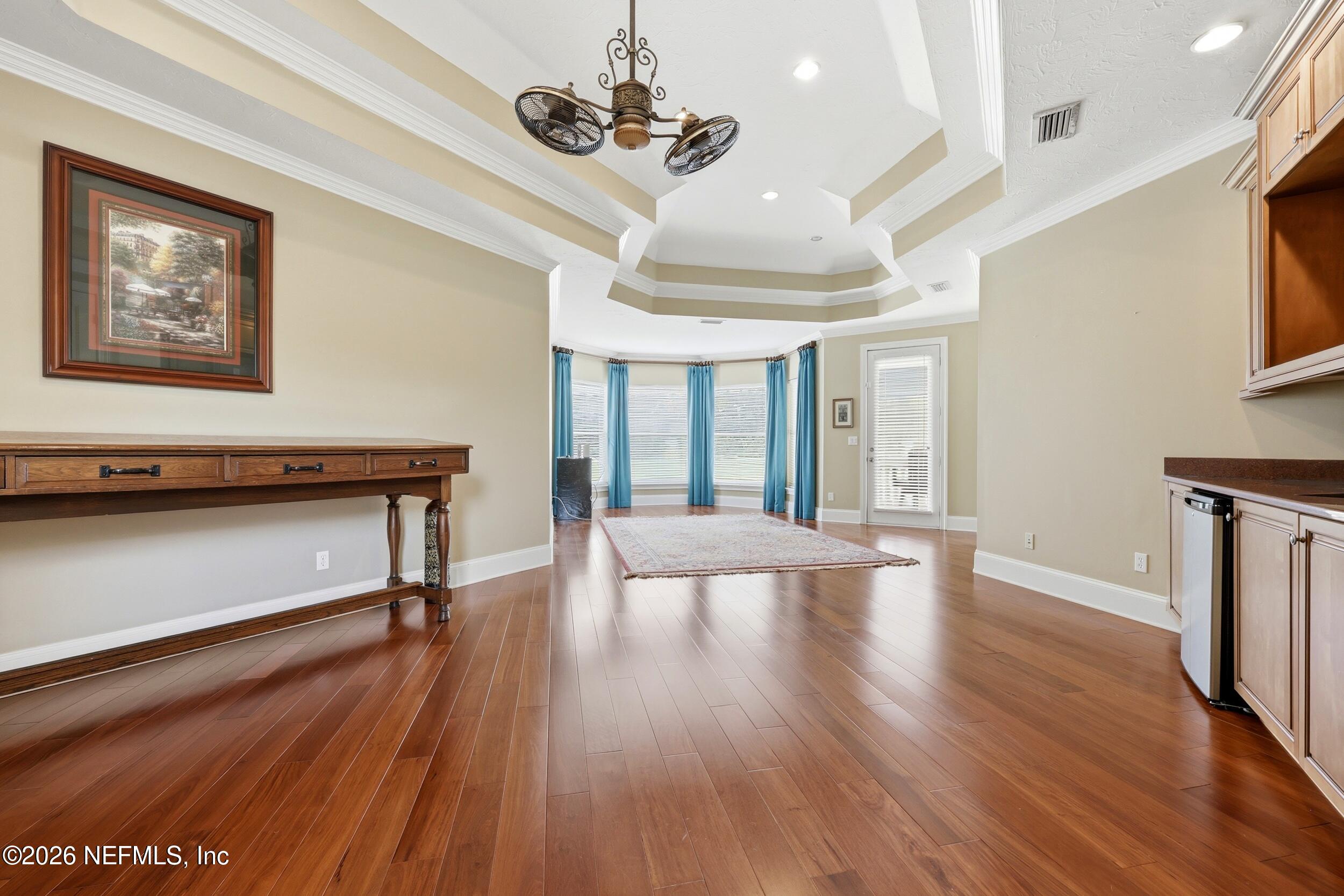 1160 REGISTRY Boulevard, St. Augustine