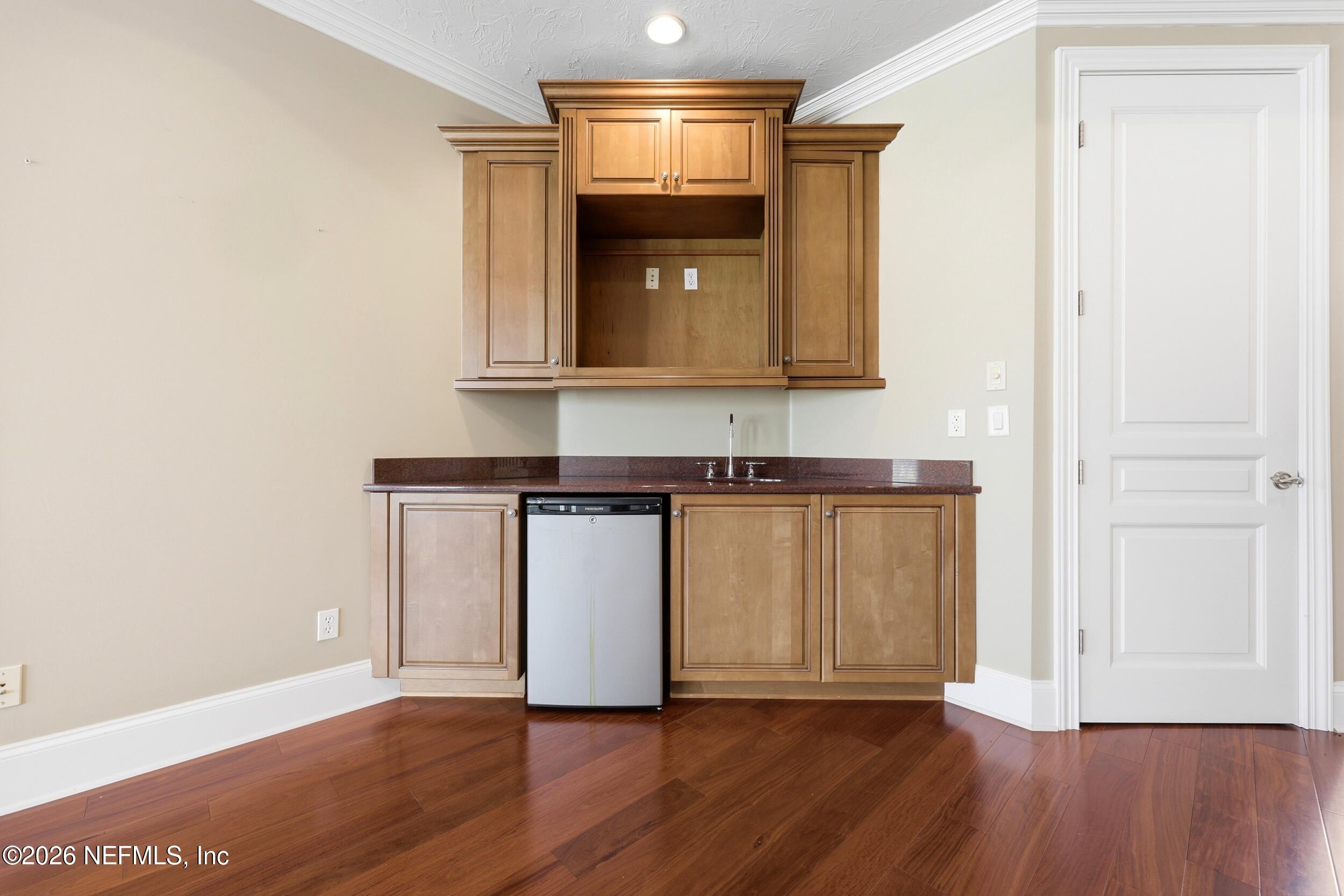 1160 REGISTRY Boulevard, St. Augustine