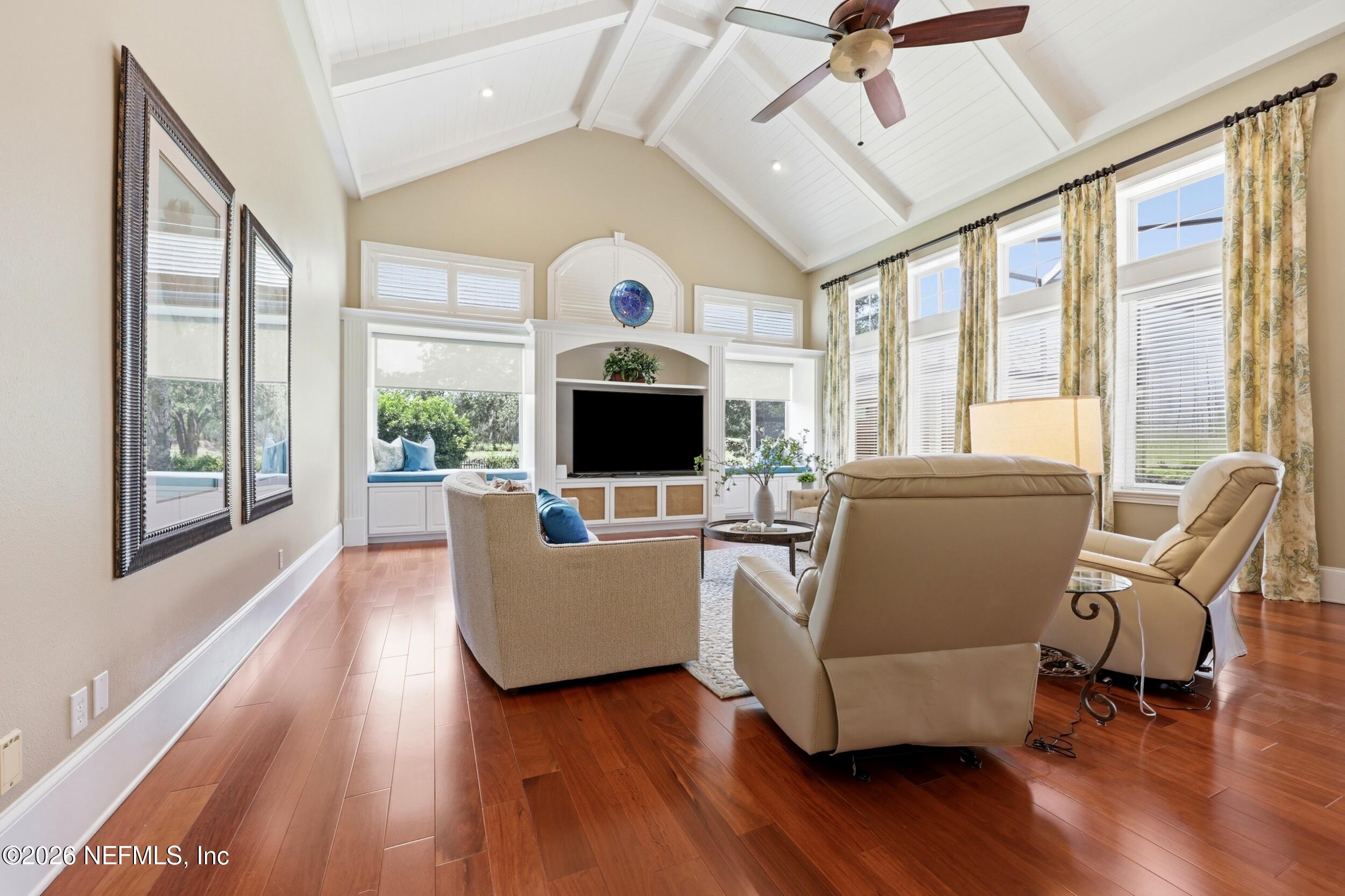 1160 REGISTRY Boulevard, St. Augustine