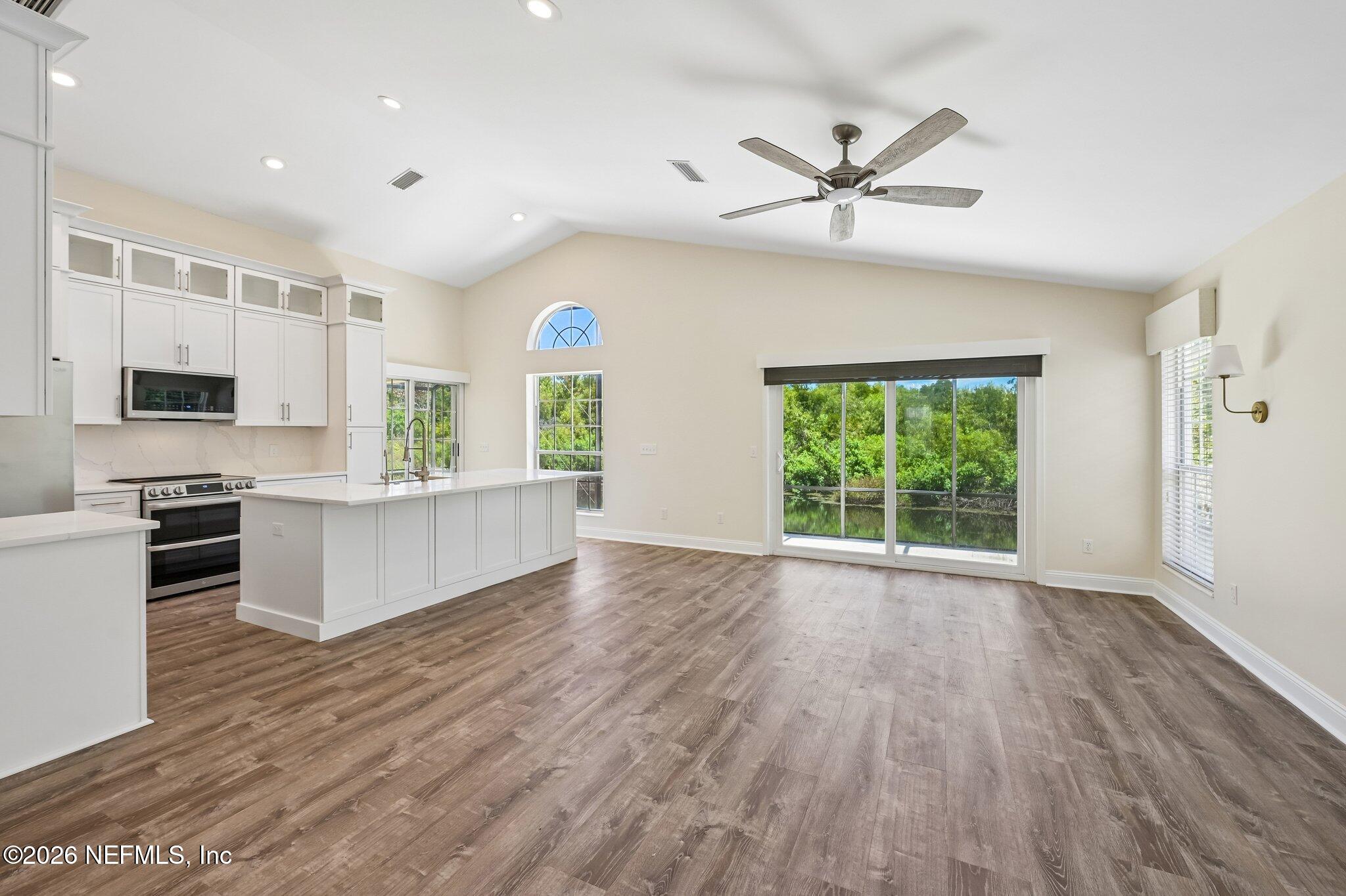341 CHARLEMAGNE Circle