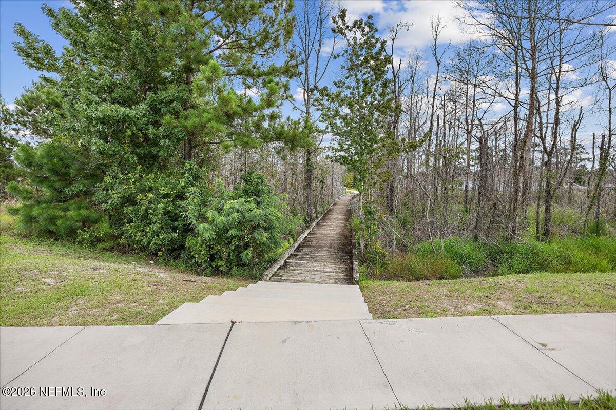 1064 VICTORIA HILLS Court