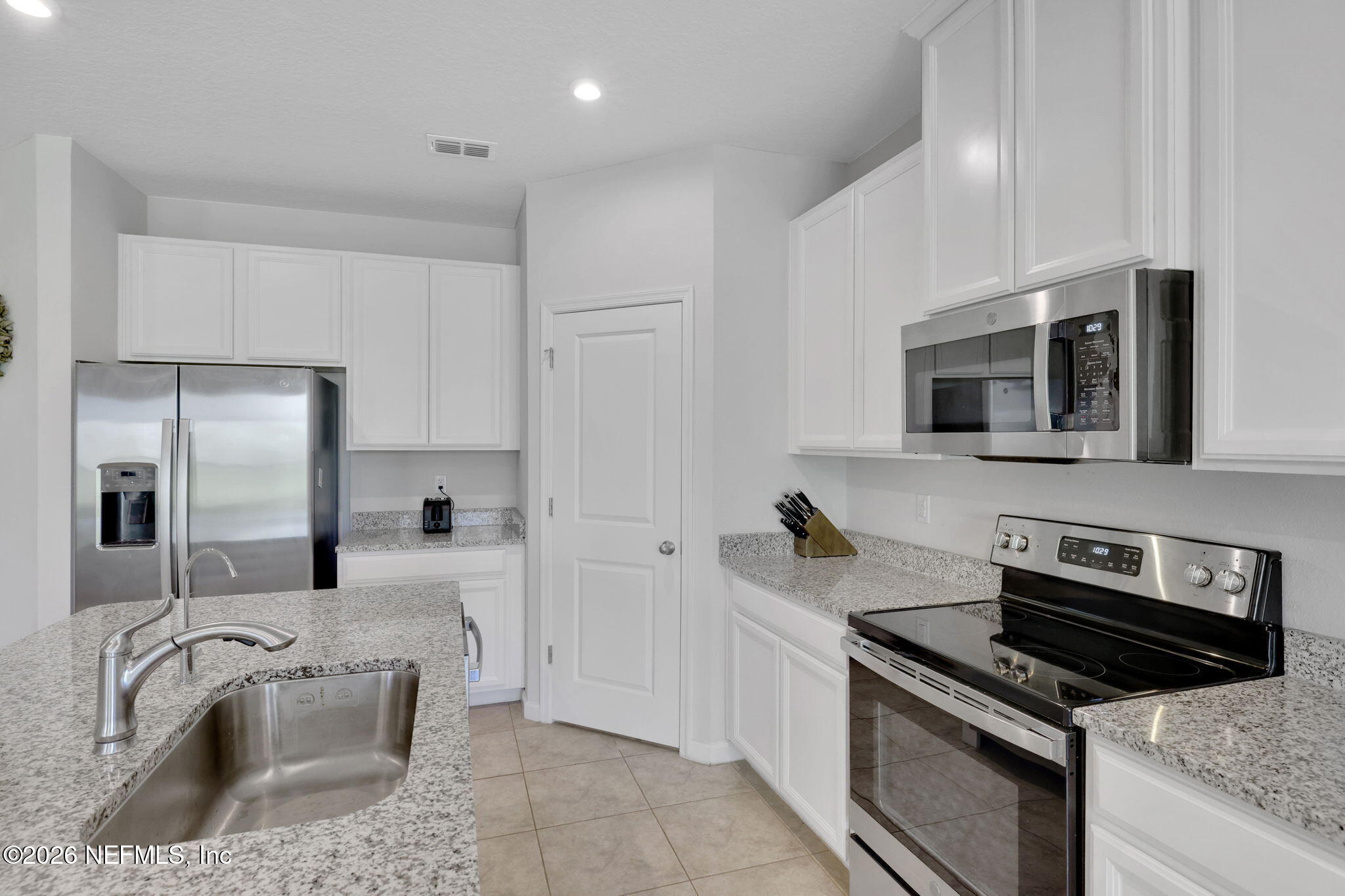 1064 VICTORIA HILLS Court