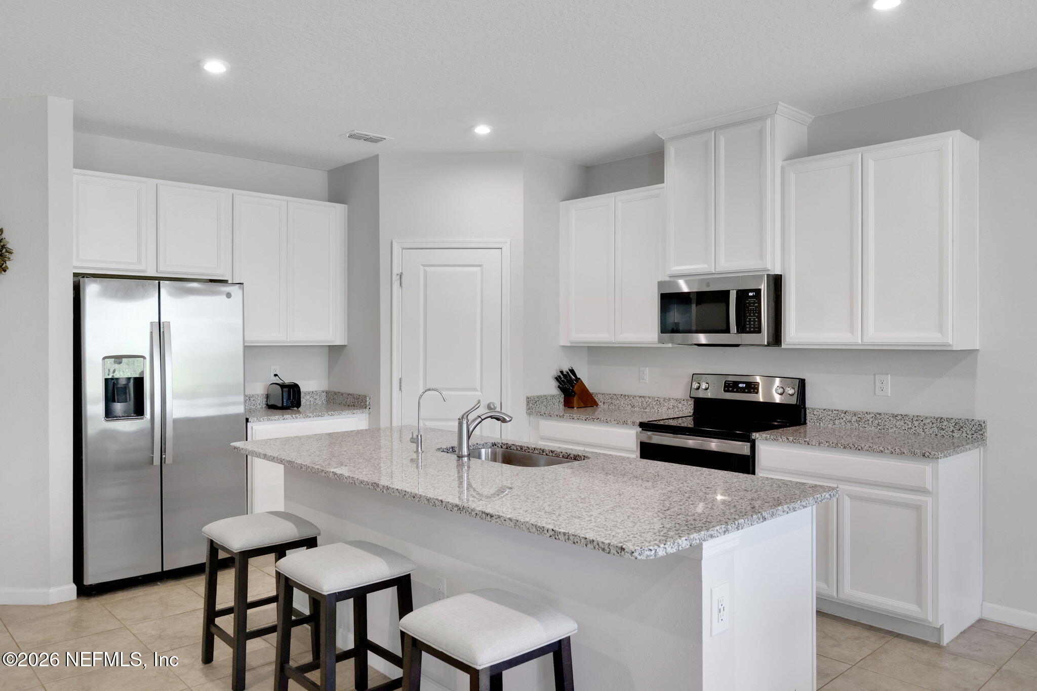 1064 VICTORIA HILLS Court