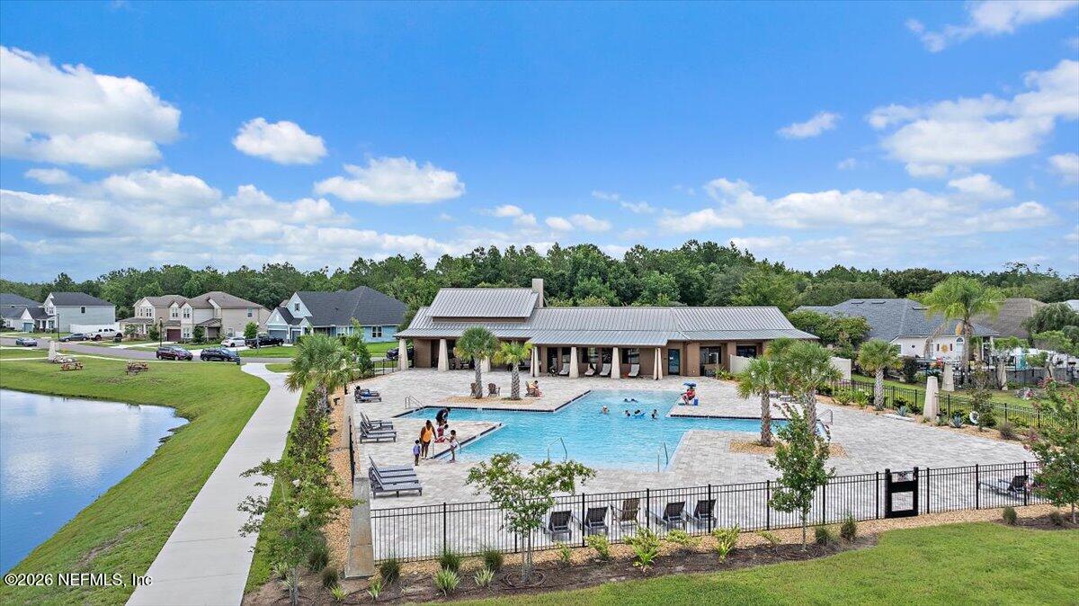 1064 VICTORIA HILLS Court