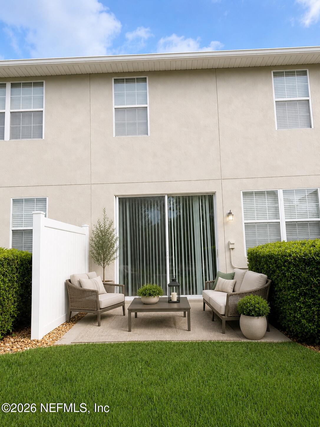 3945 BUCKTHORNE Drive 3