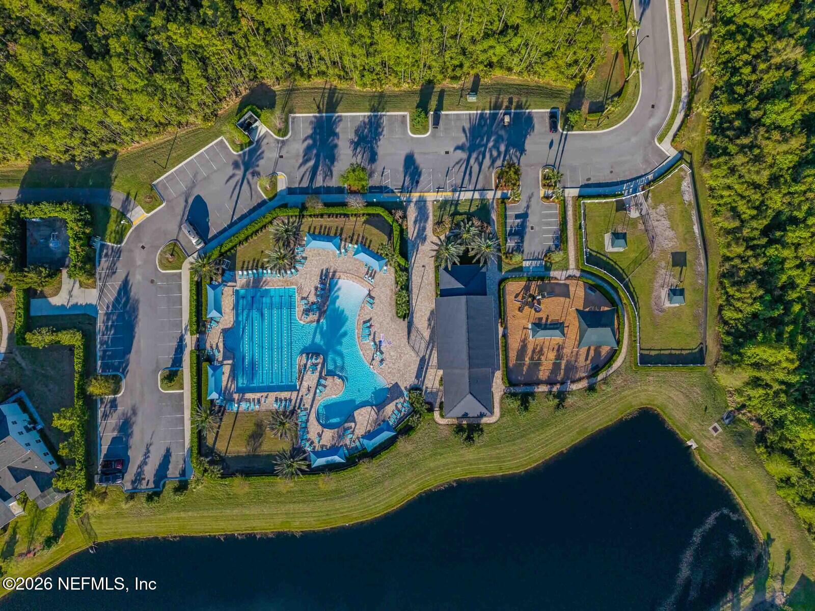 118 VISTA LAKE Circle