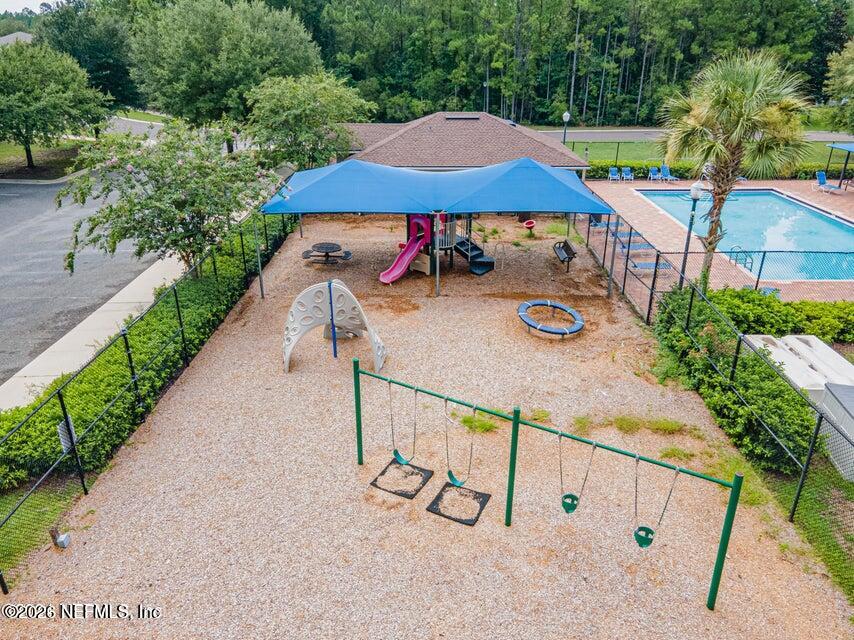 676 MARTIN LAKES Drive E