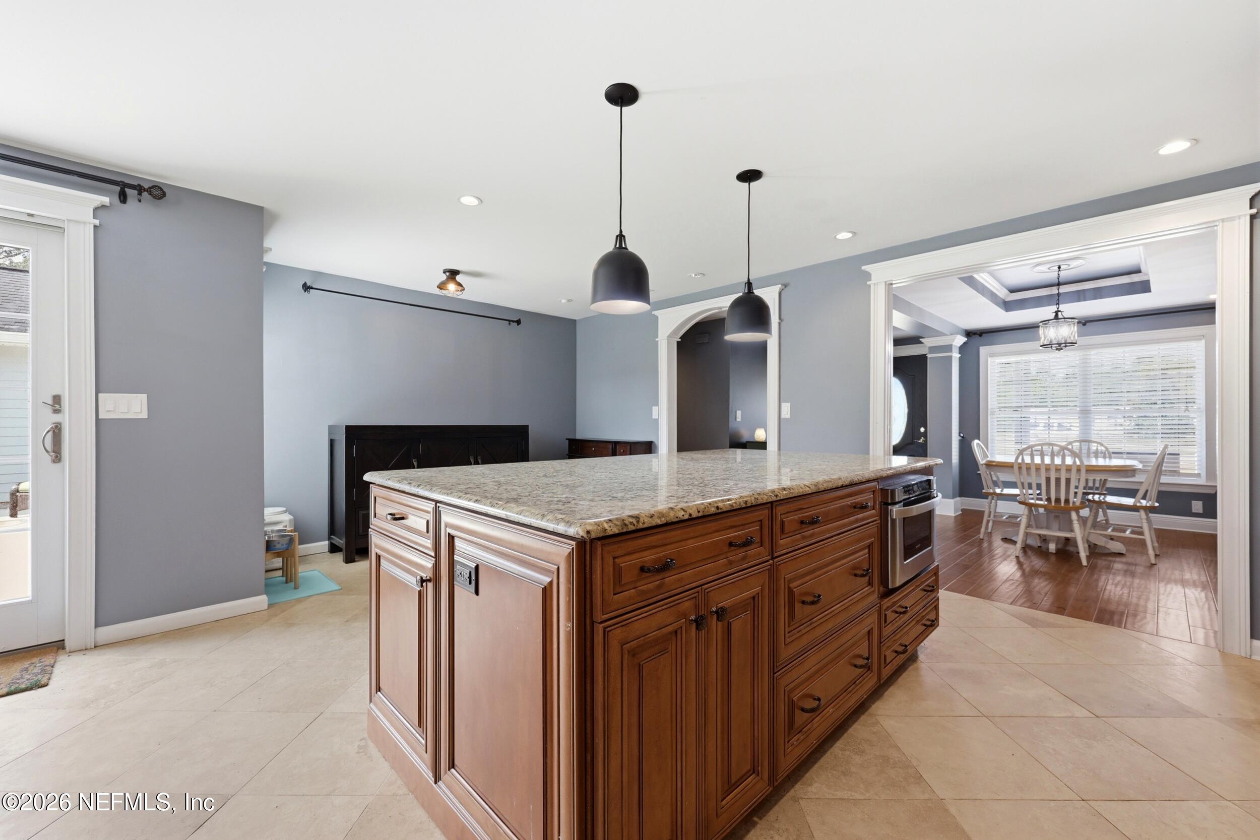 7645 OAK FOREST Road