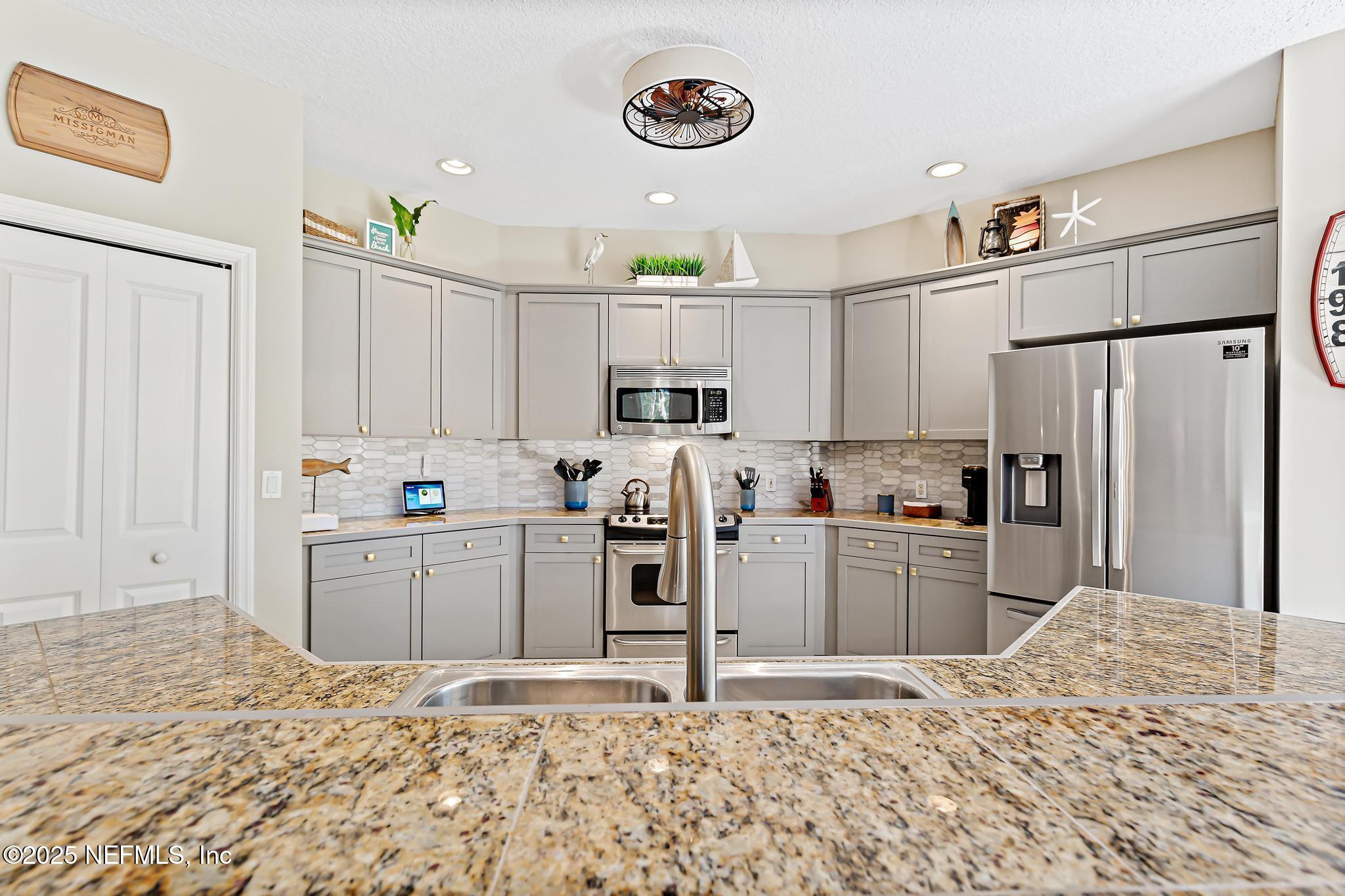 308 HIGH TIDE Drive 201, St. Augustine Unit: 201