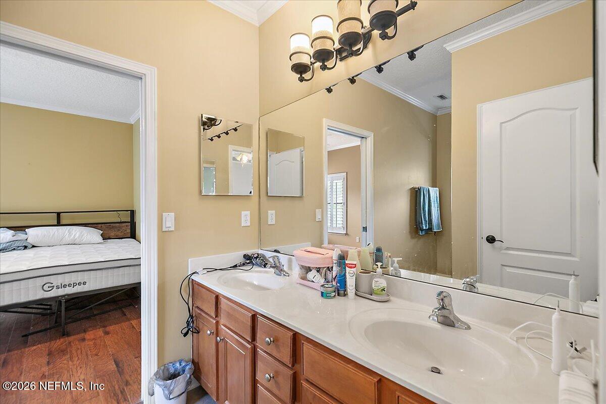 256 FOREST Boulevard, St. Johns