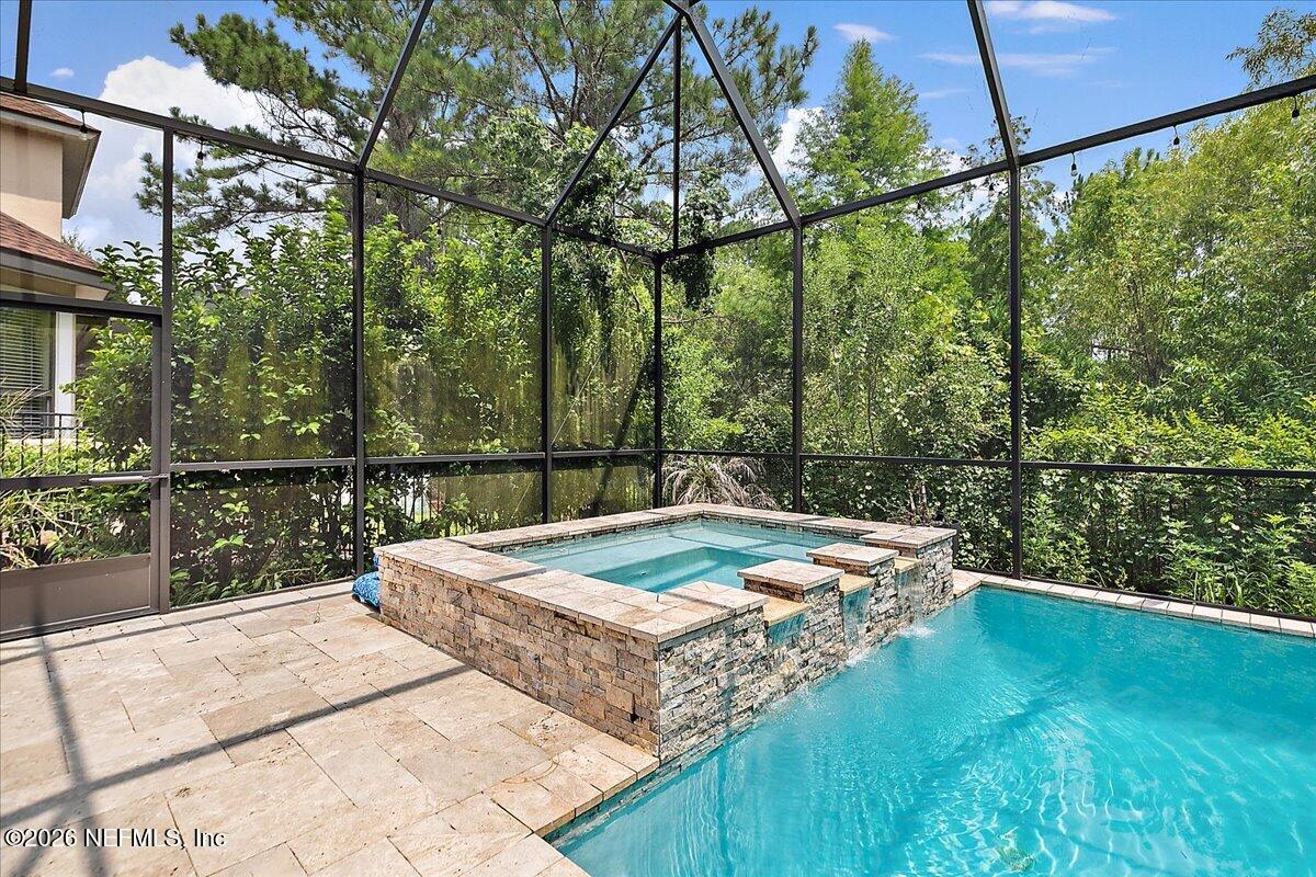 256 FOREST Boulevard, St. Johns