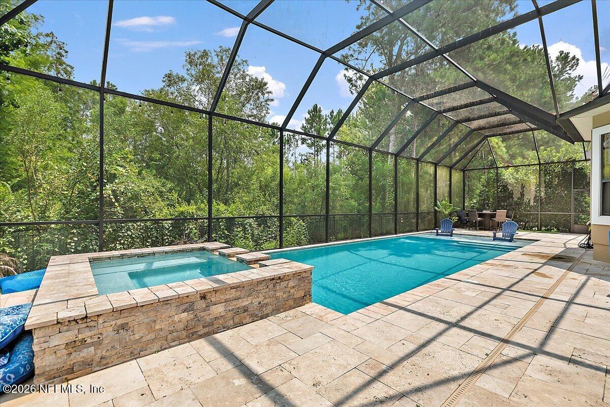 256 FOREST Boulevard, St. Johns