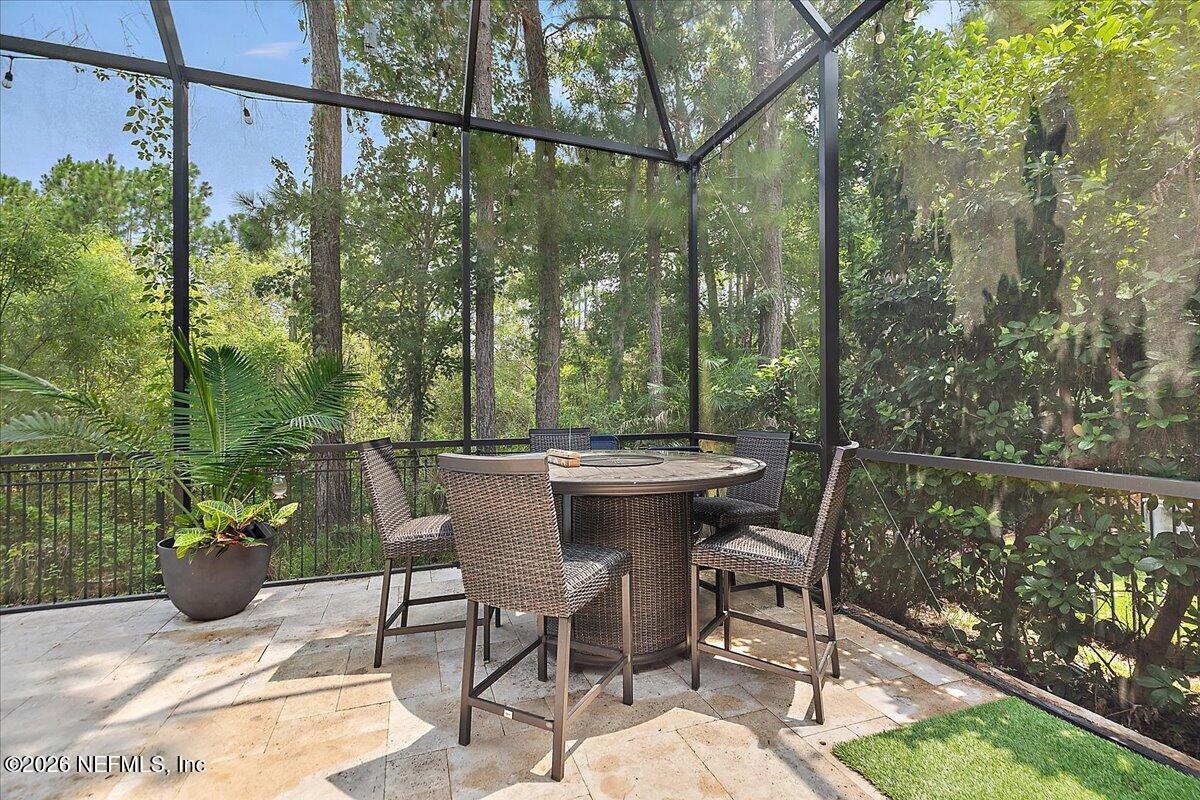 256 FOREST Boulevard, St. Johns
