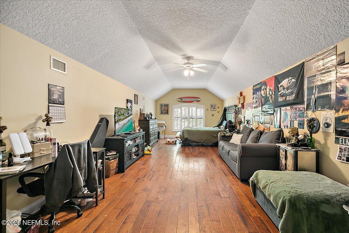 256 FOREST Boulevard, St. Johns