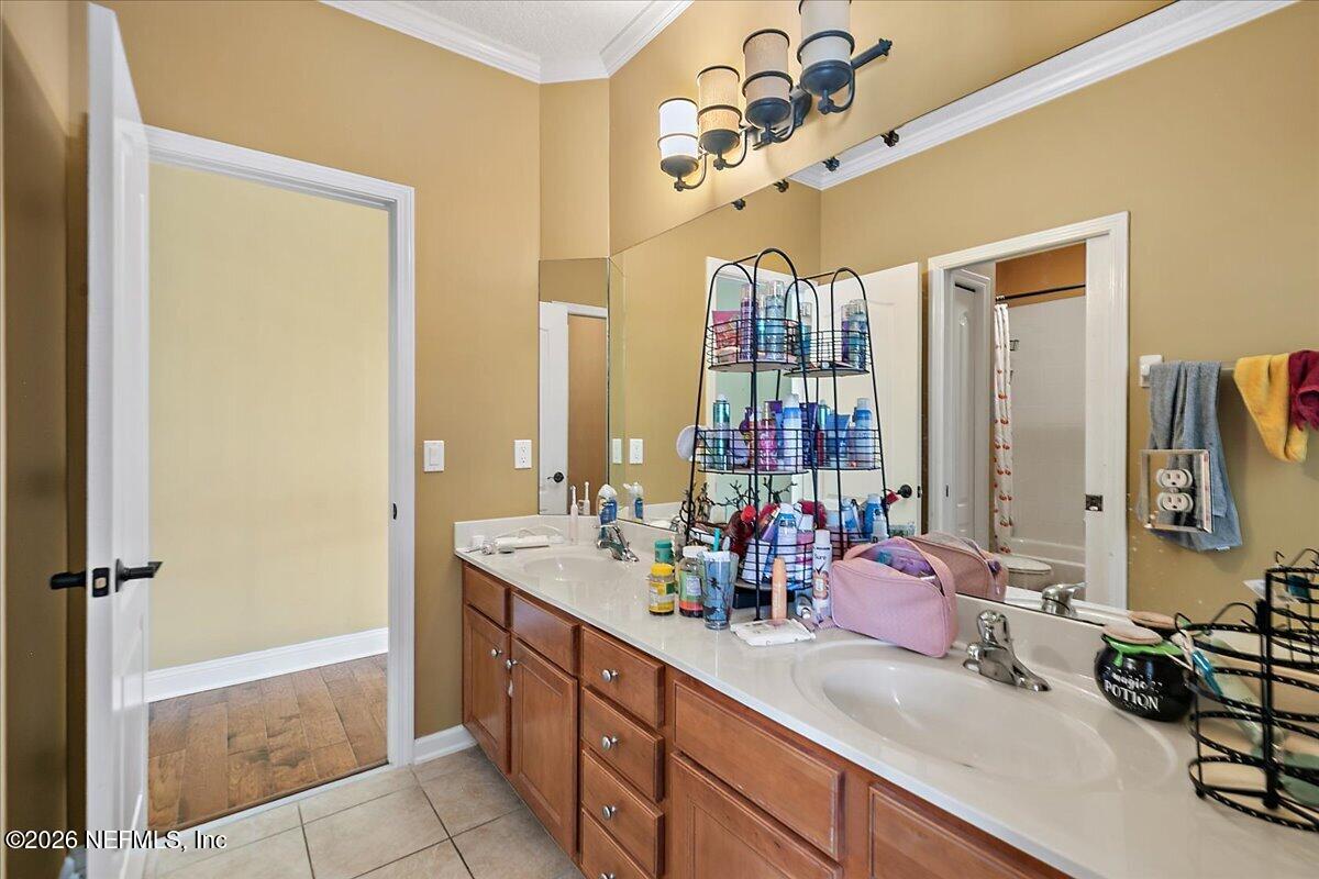 256 FOREST Boulevard, St. Johns