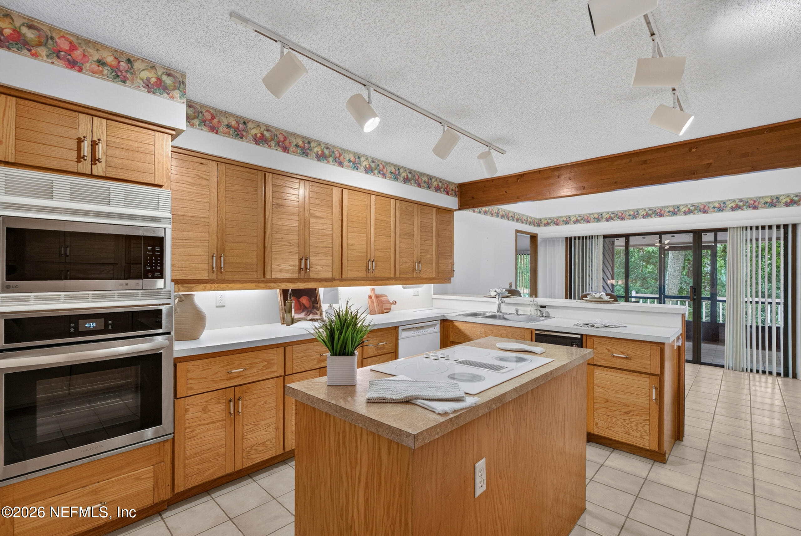 10990 CREEKVIEW Drive