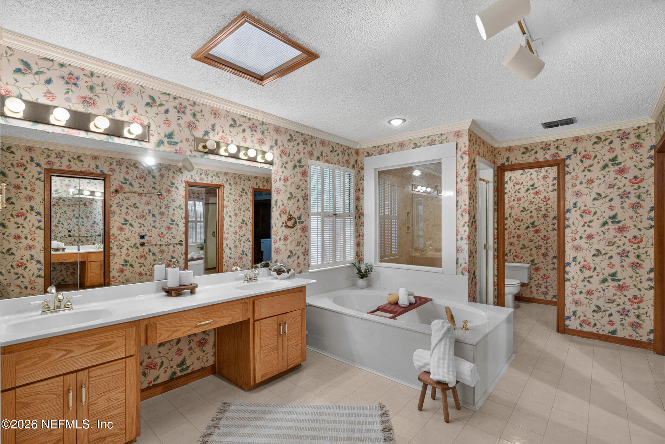 10990 CREEKVIEW Drive