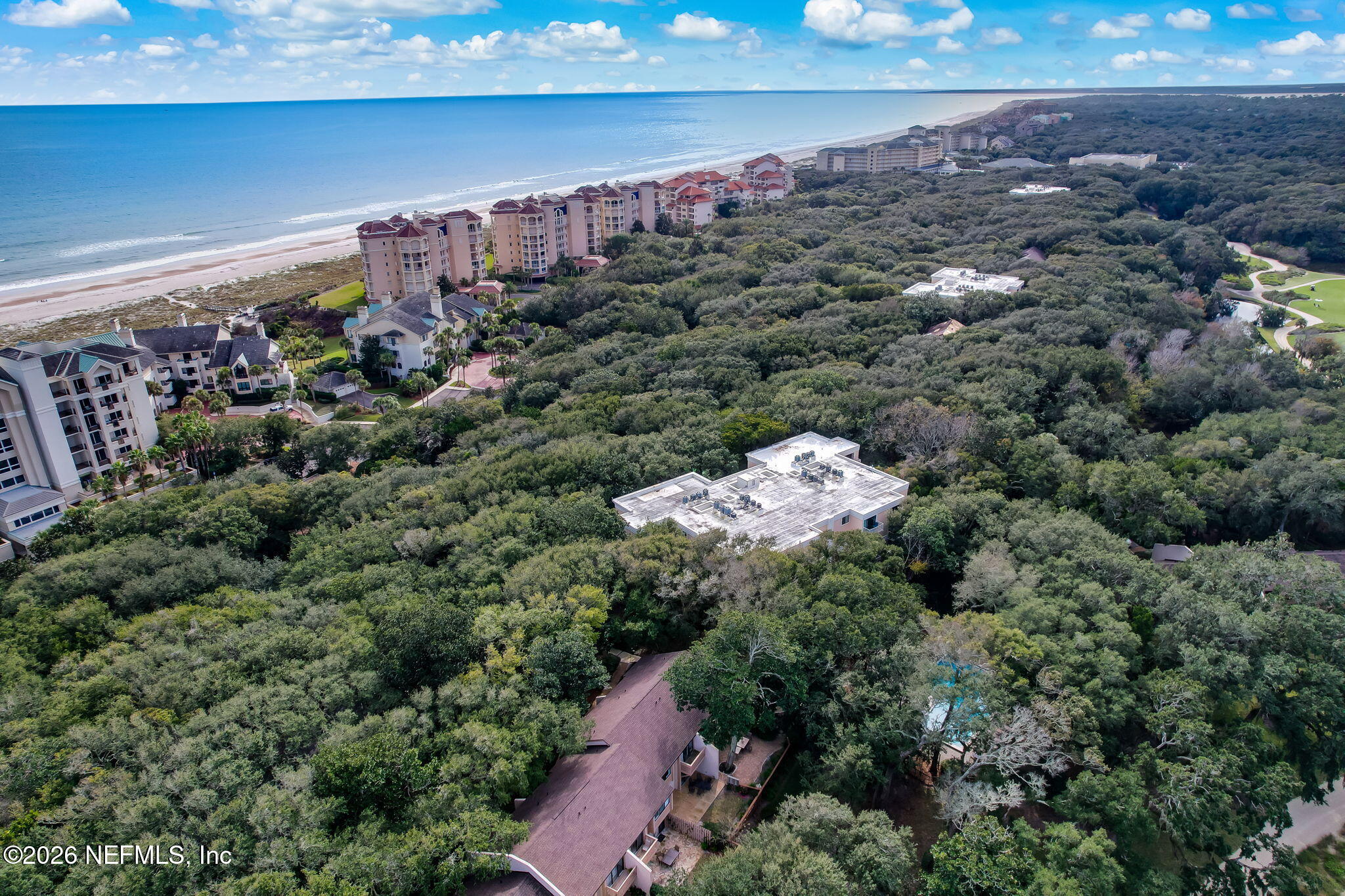 2122 BEACH WOOD Road