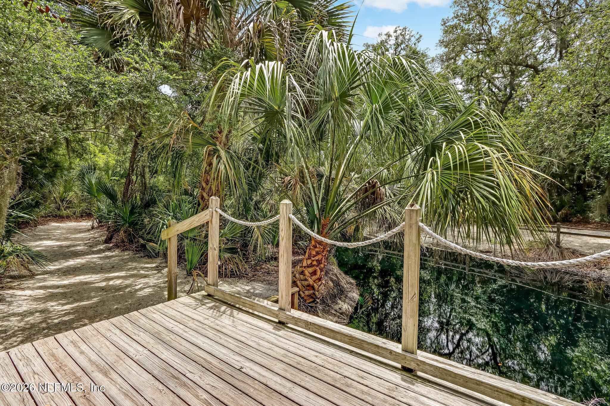 2122 BEACH WOOD Road