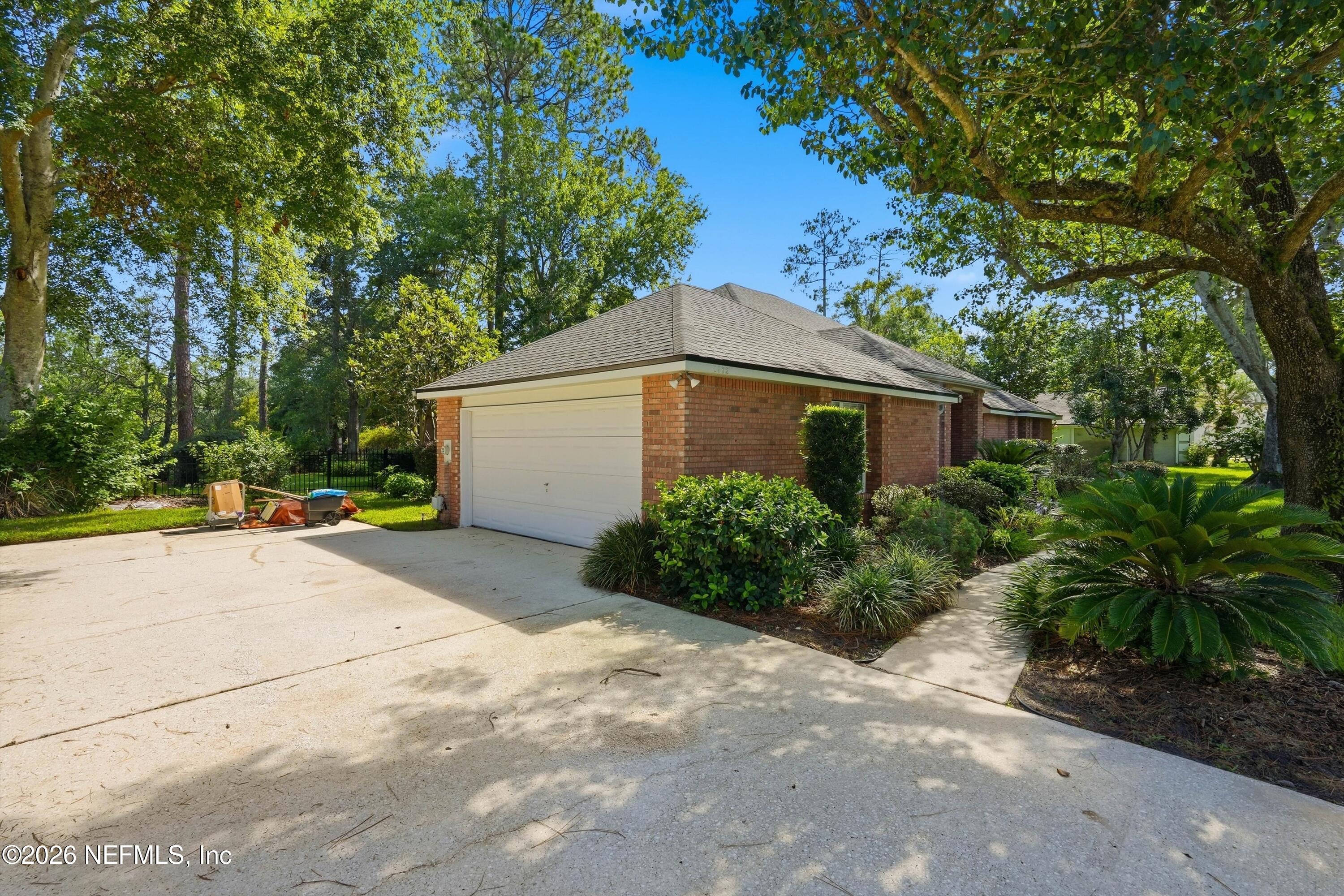 1972 WOODLAKE Drive