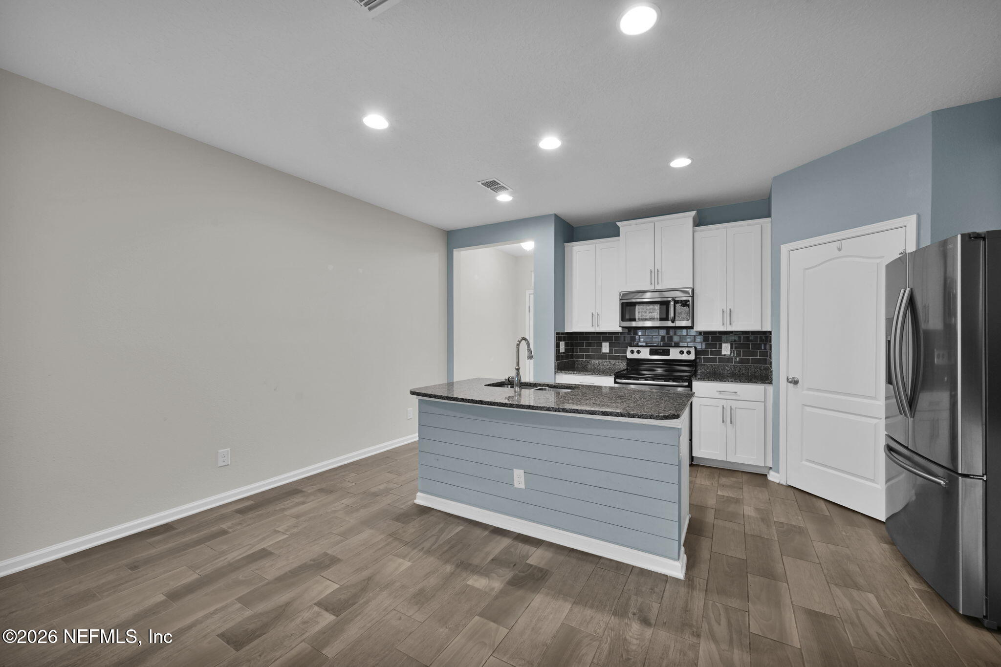 96 SERVIA Drive, St. Johns