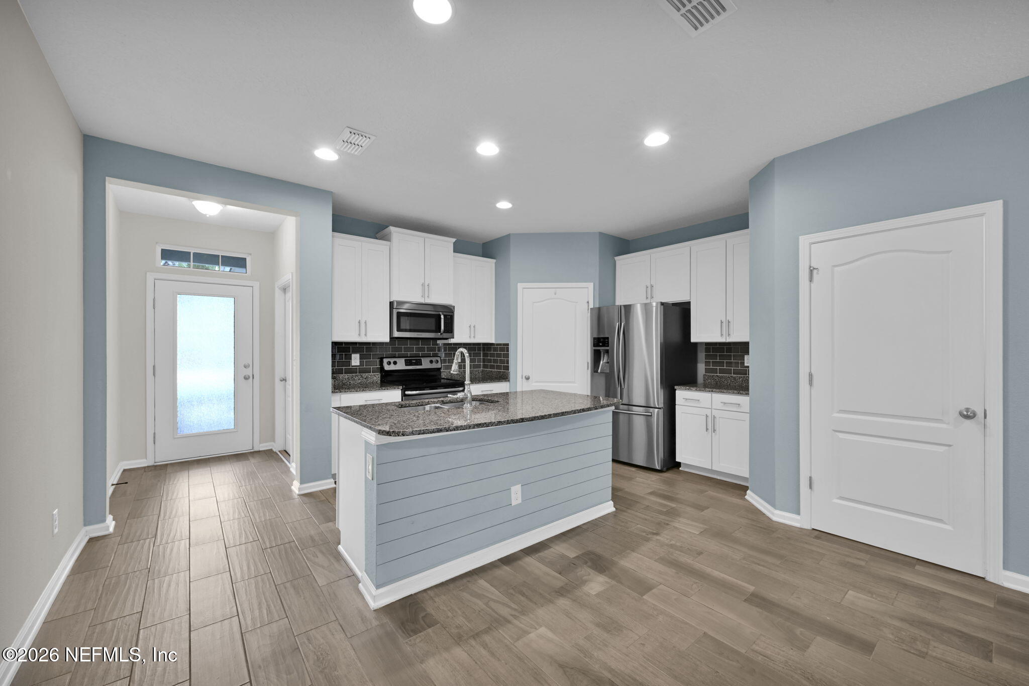 96 SERVIA Drive, St. Johns