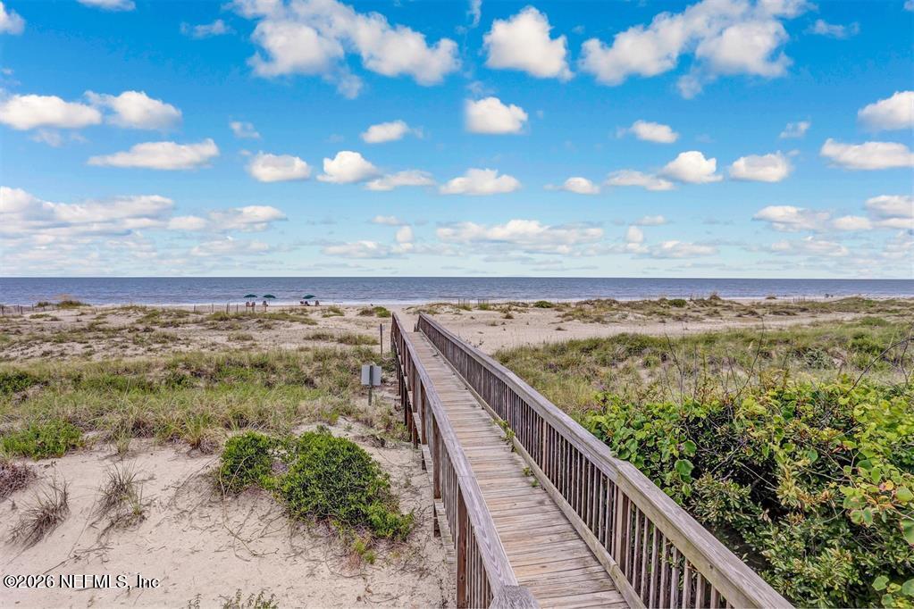 232 SANDCASTLES Court