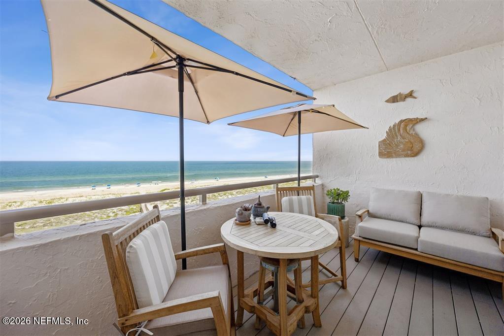 232 SANDCASTLES Court