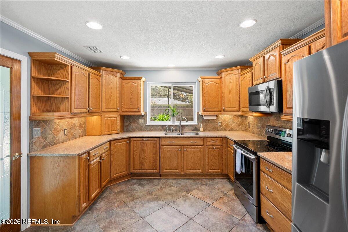 12340 MACAW Drive