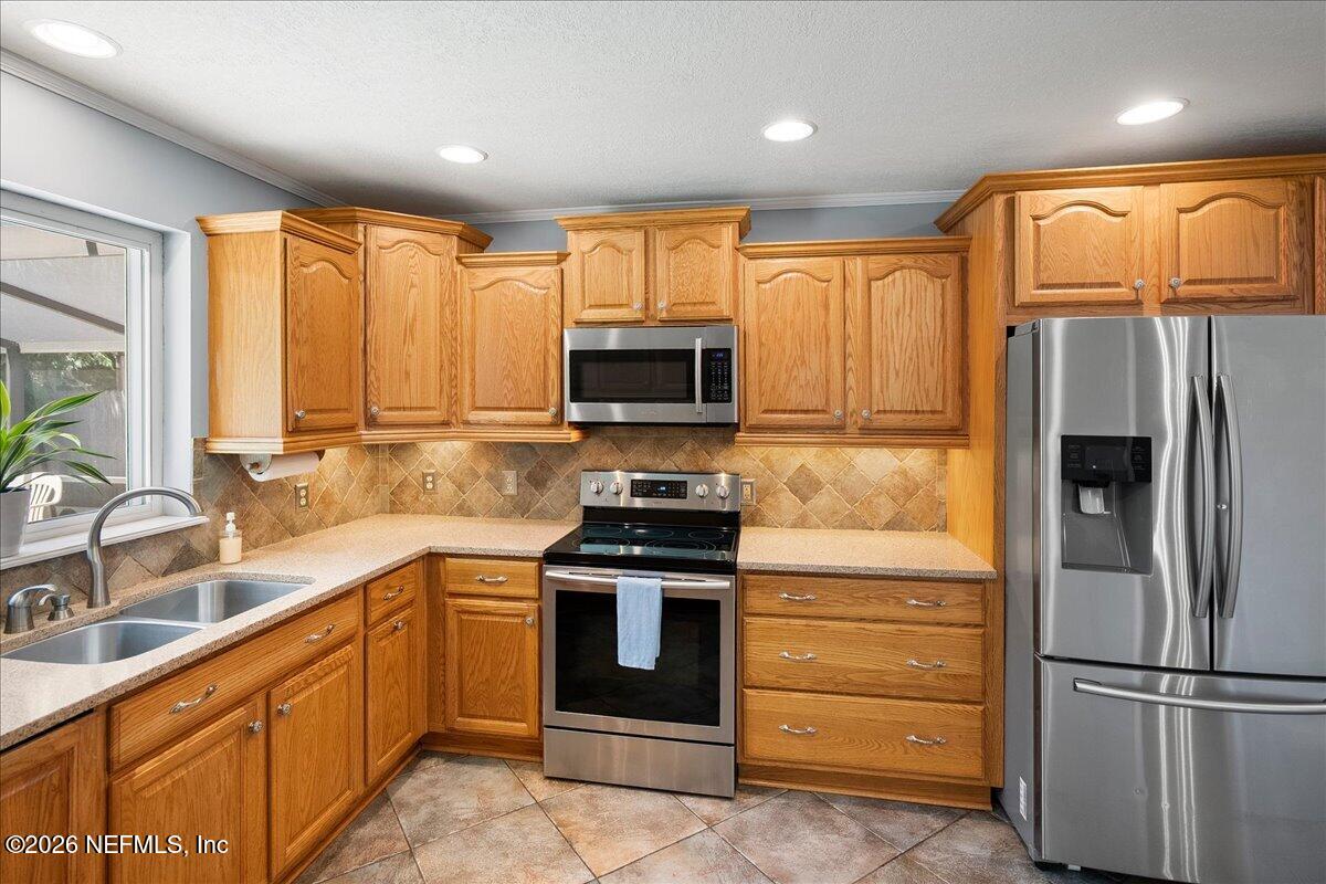 12340 MACAW Drive