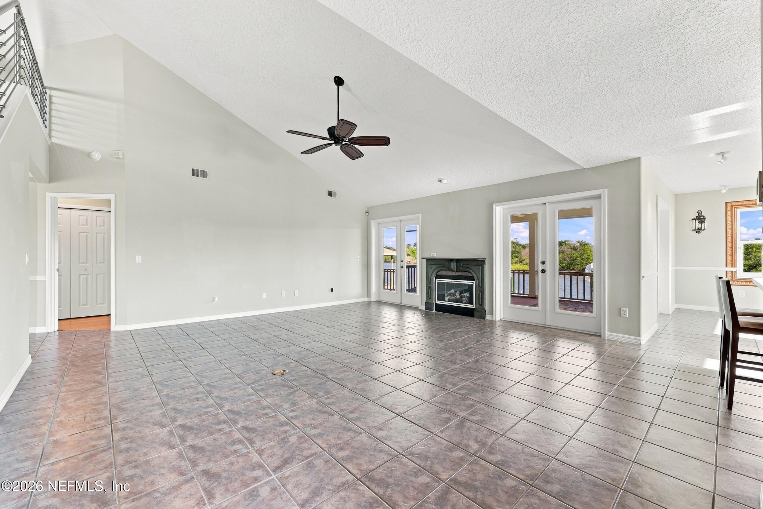 342 N 12TH Street