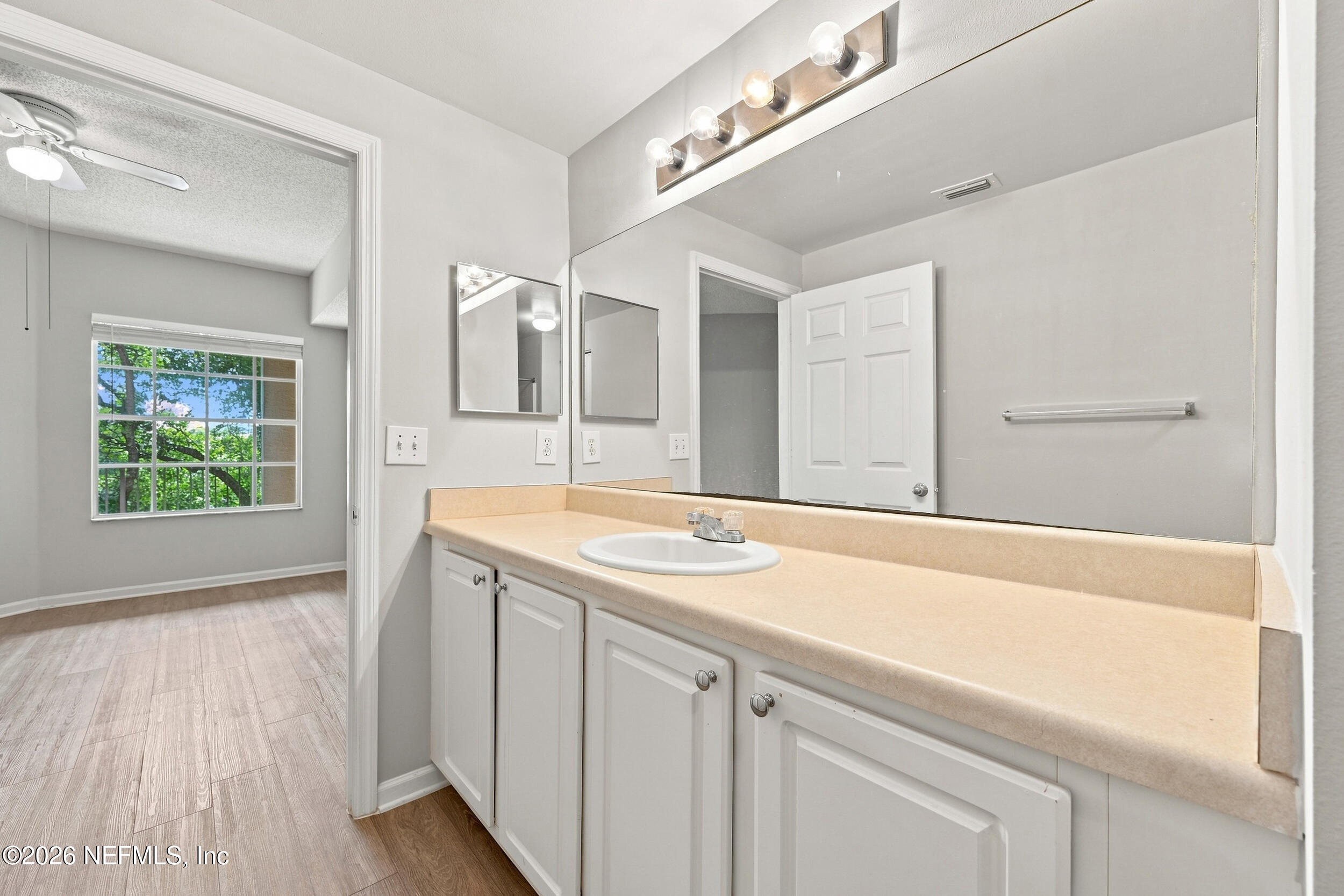 2005 MARIPOSA VISTA Lane 3-207, St. Augustine Unit: 3-207