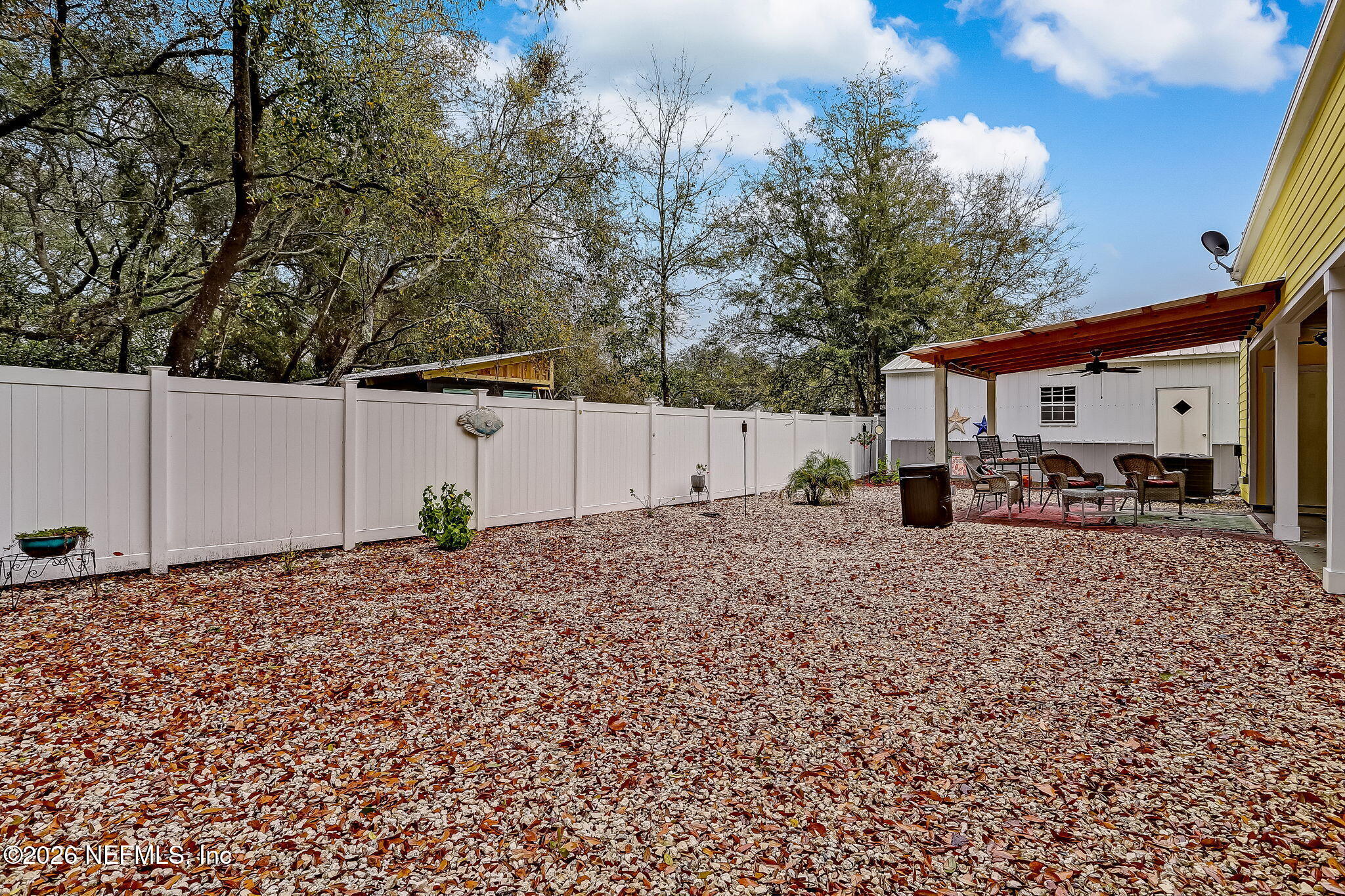 1421 HICKORY Street