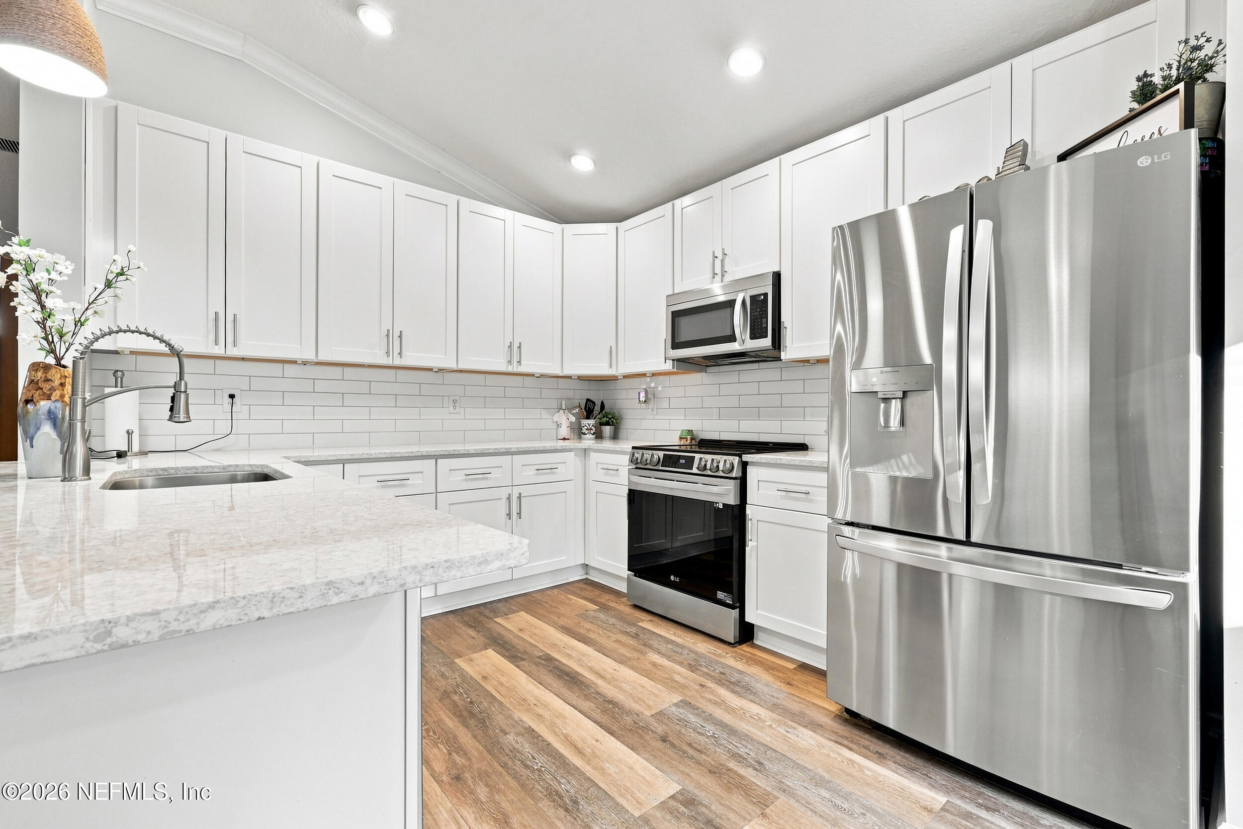 616 E TROPICAL Trace, St. Johns