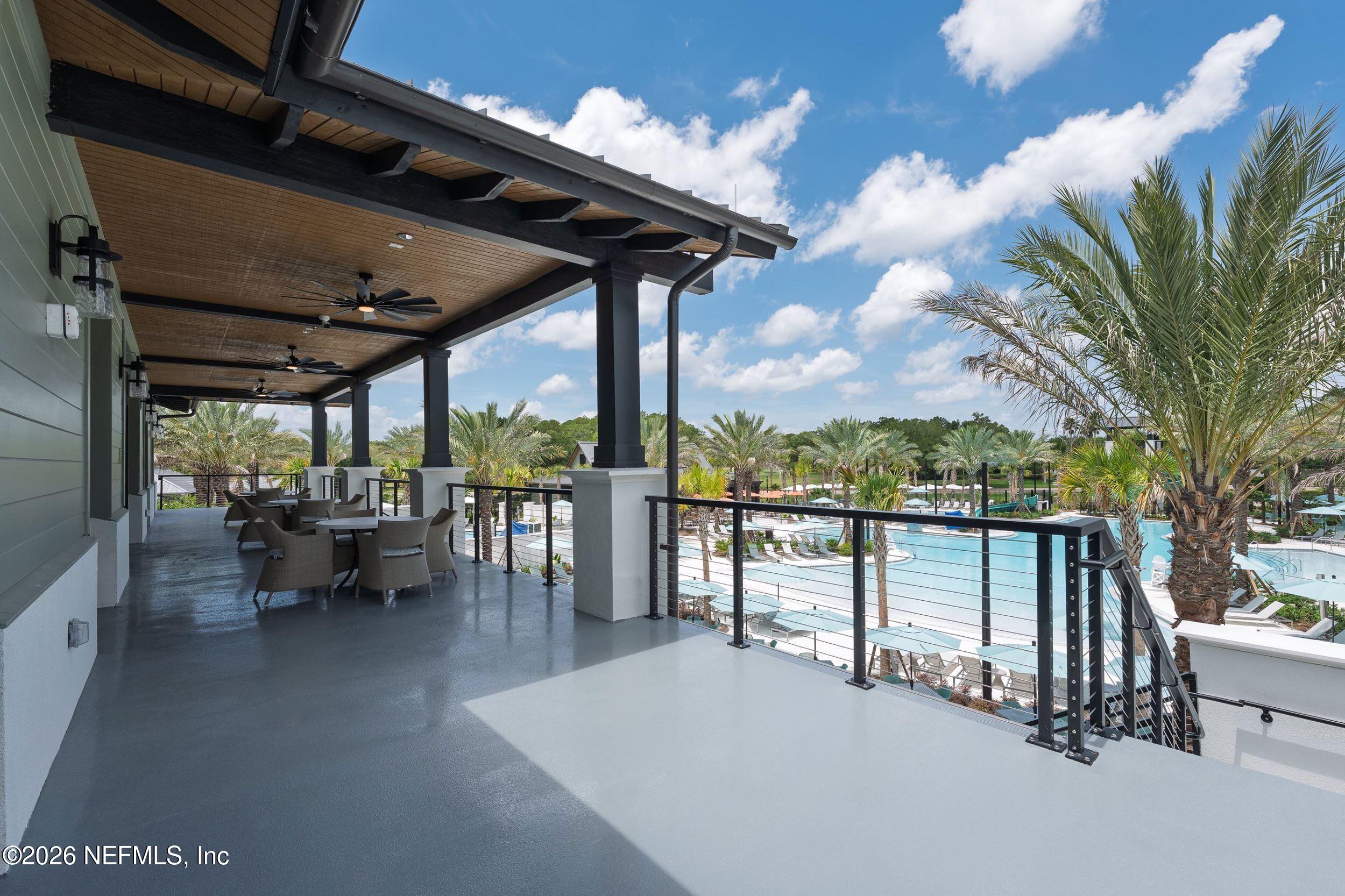 616 E TROPICAL Trace, St. Johns