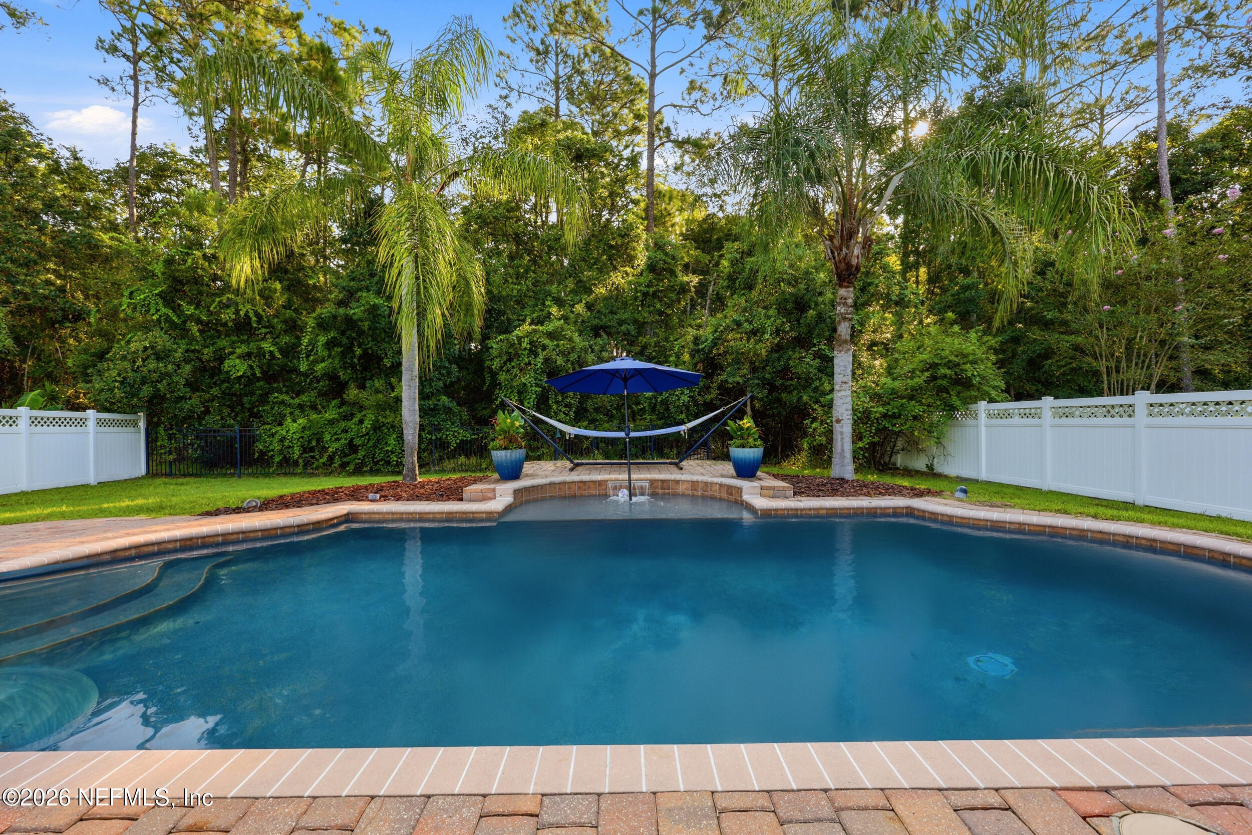 616 E TROPICAL Trace, St. Johns
