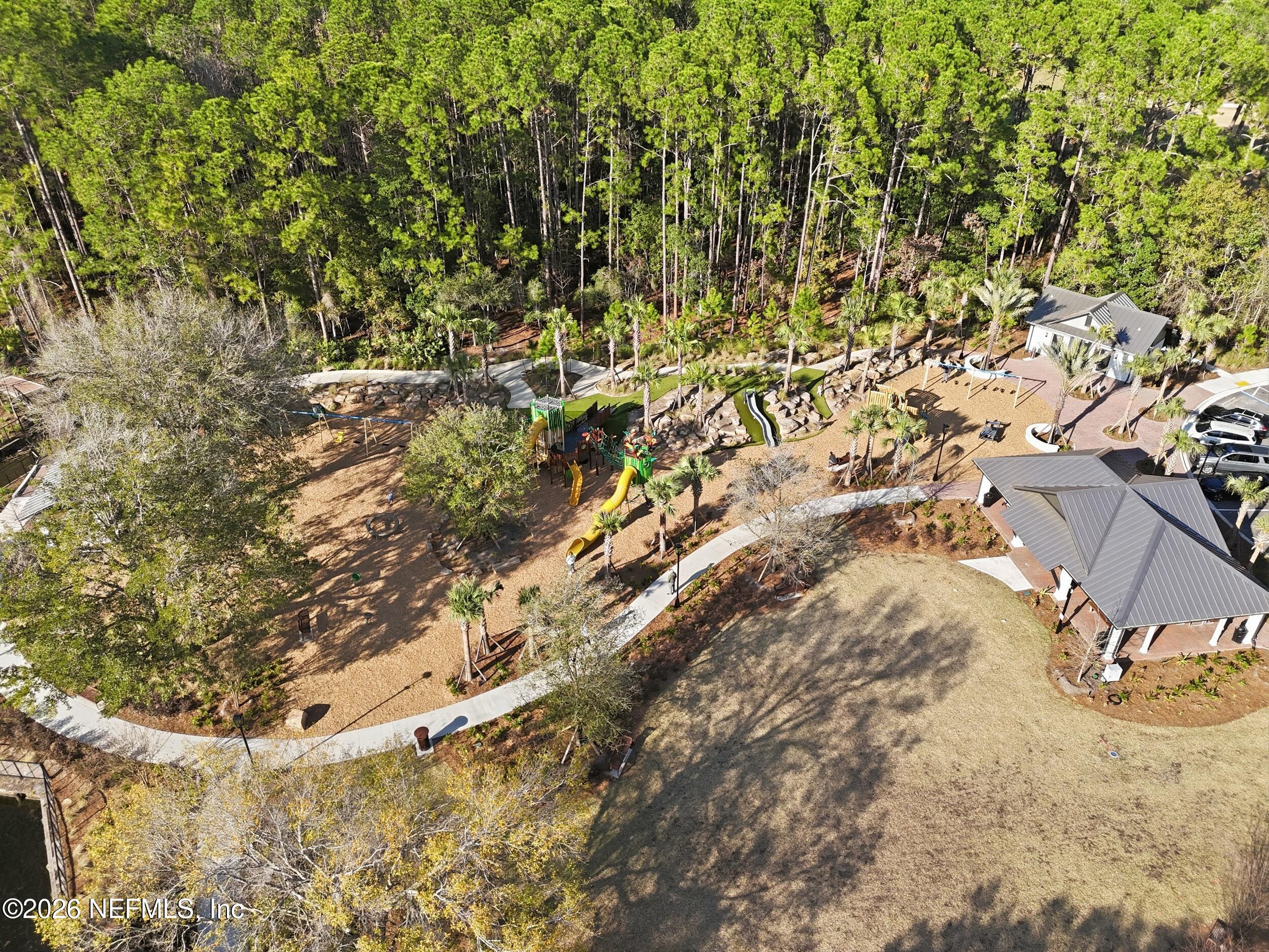 616 E TROPICAL Trace, St. Johns