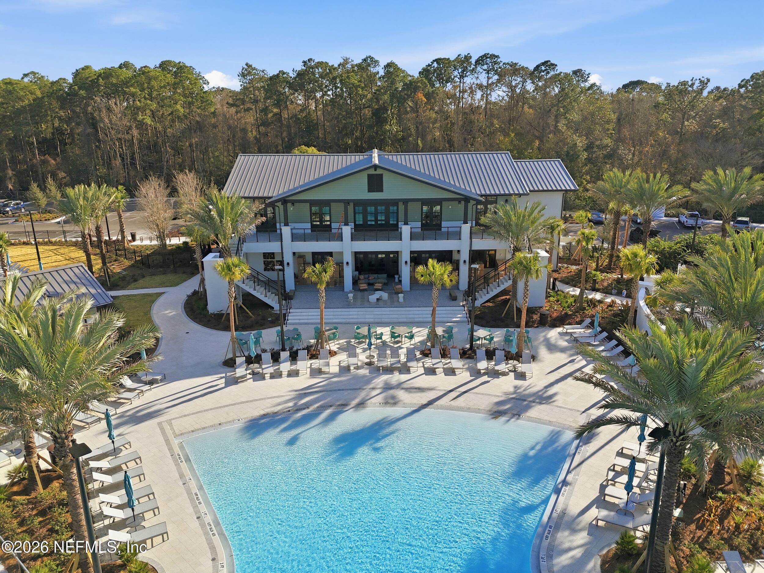 616 E TROPICAL Trace, St. Johns