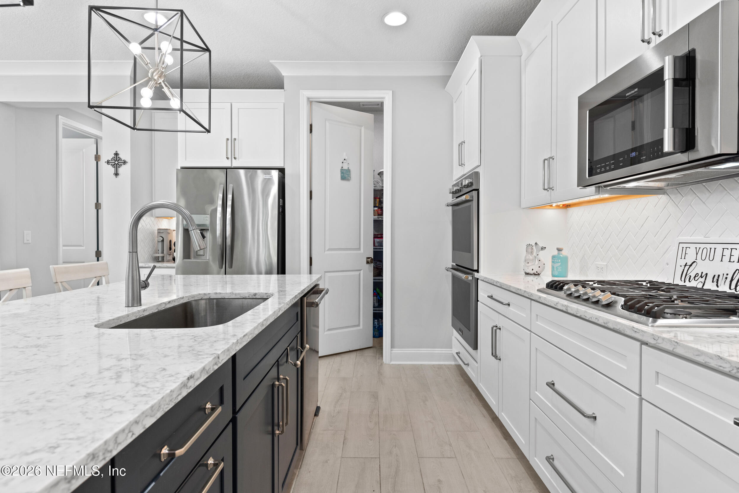 350 SETTLERS LANDING Drive