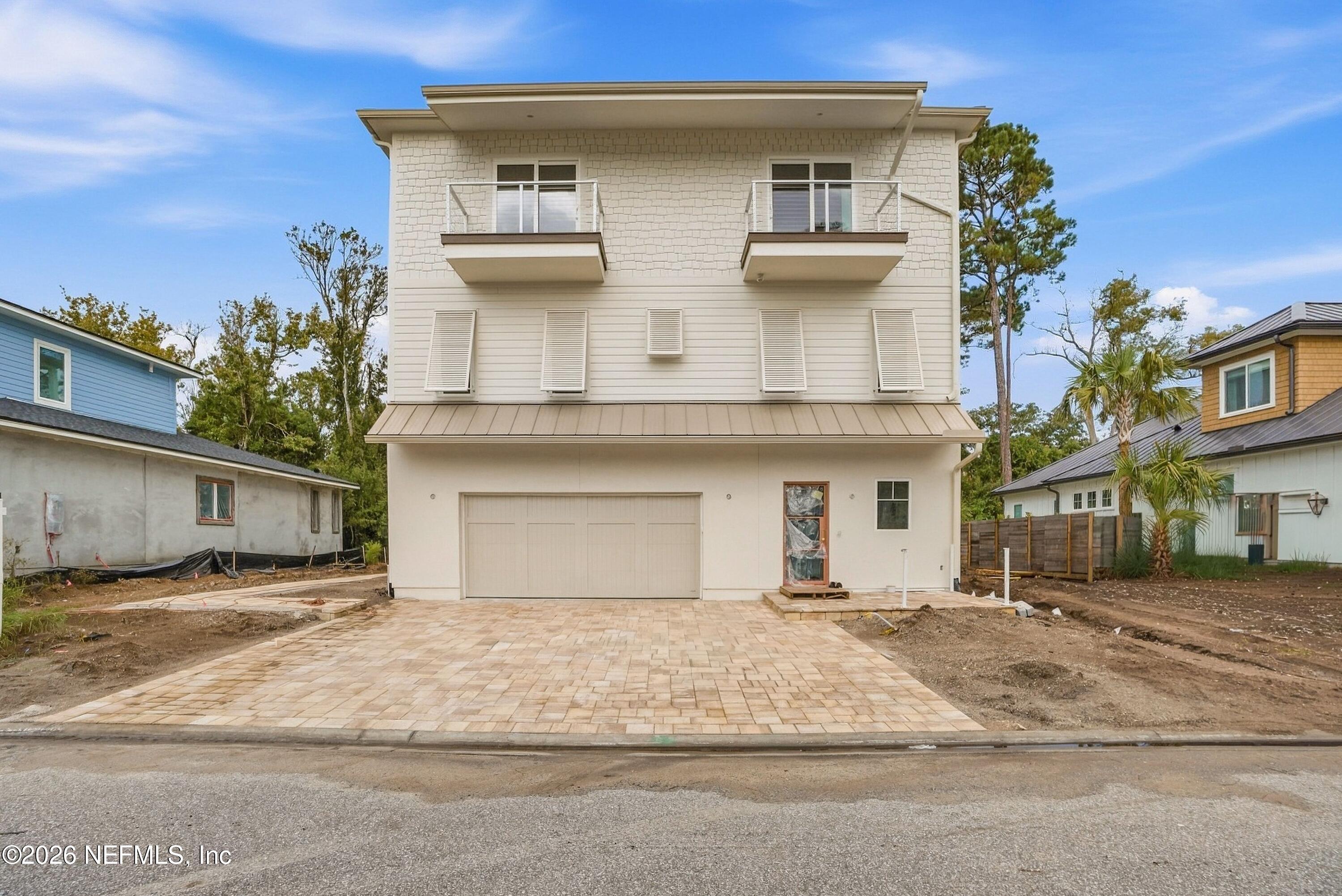 1329 ESTRELA Lane