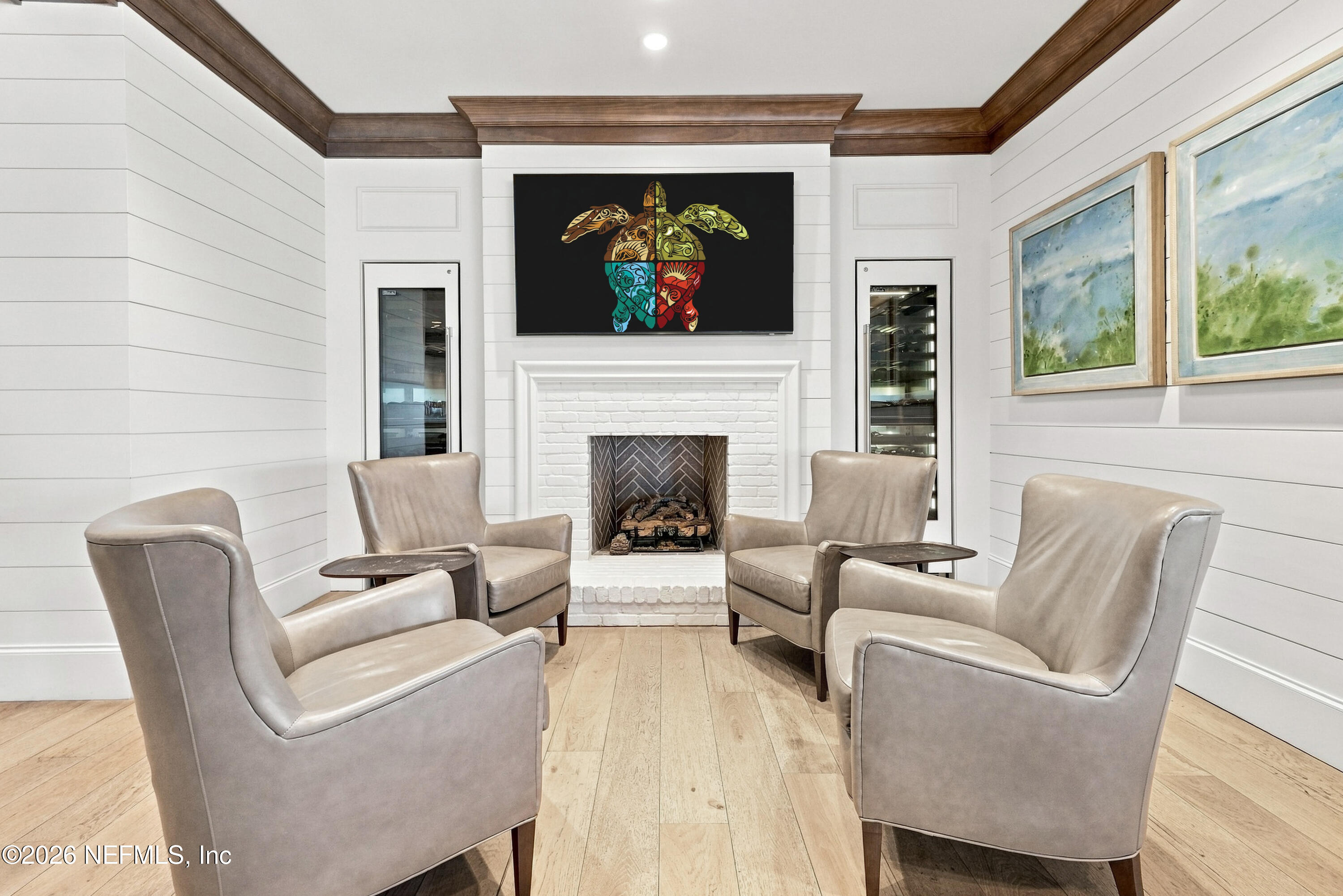 1329 ESTRELA Lane