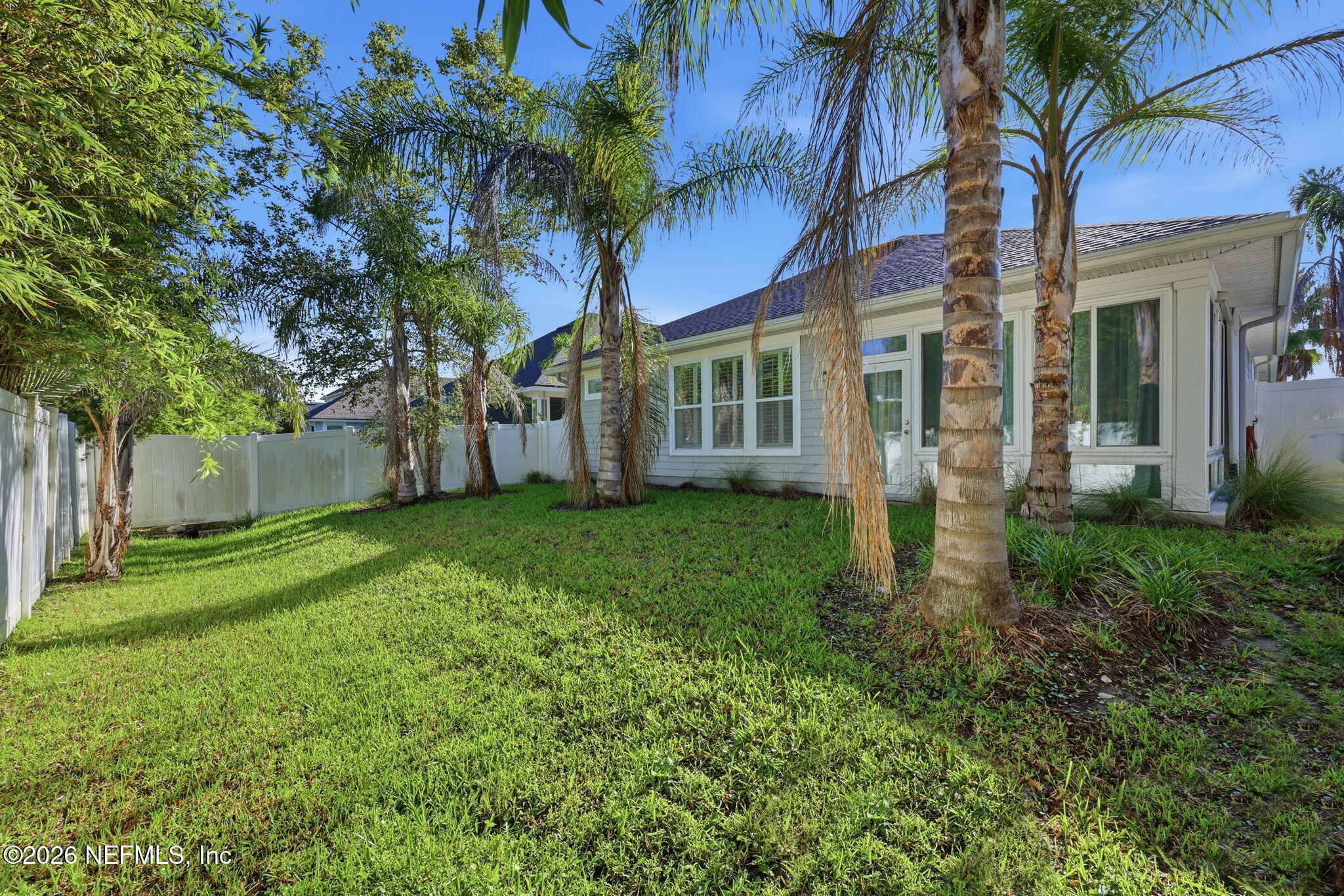 289 PALM BREEZE Drive