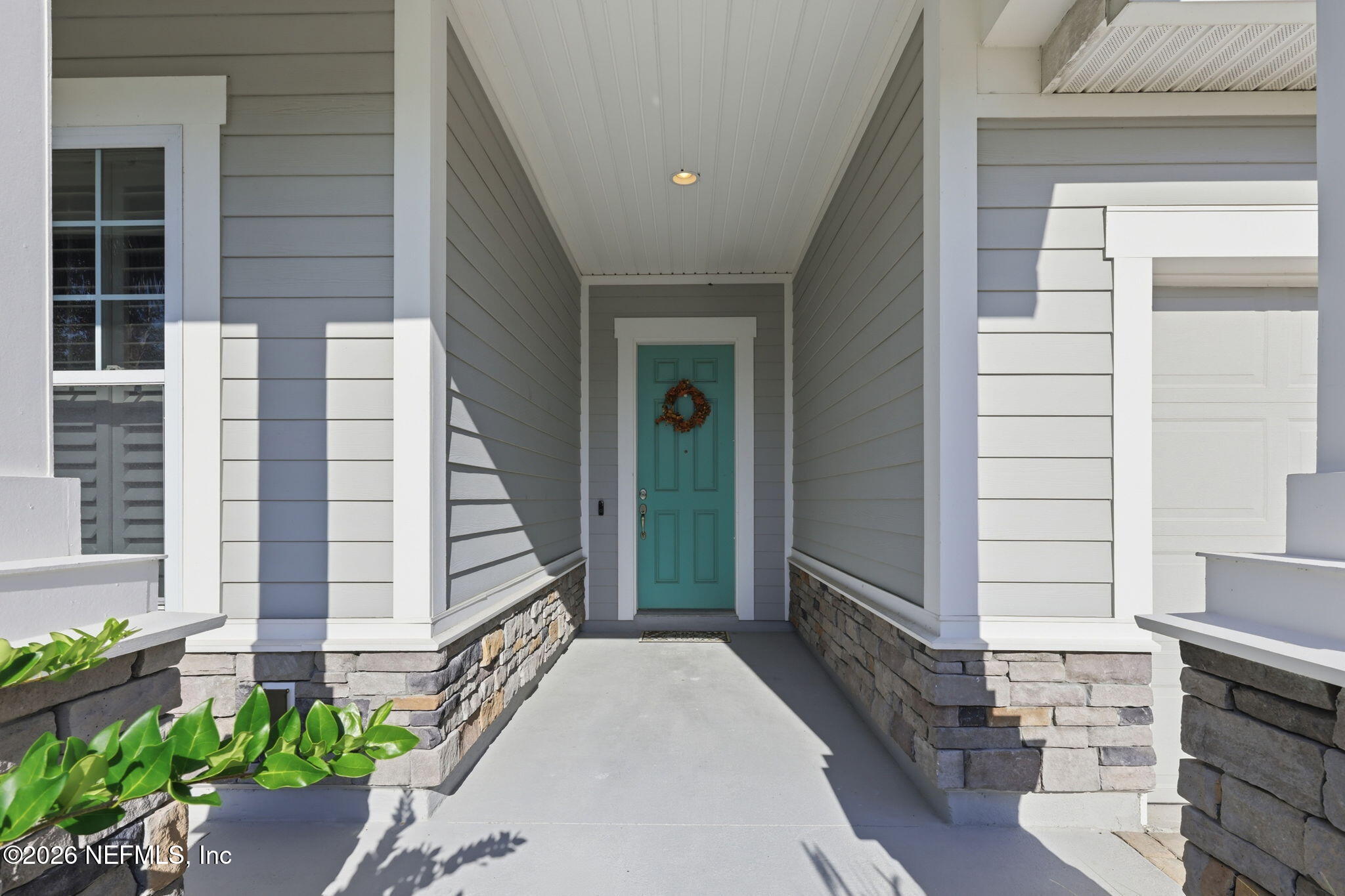 289 PALM BREEZE Drive