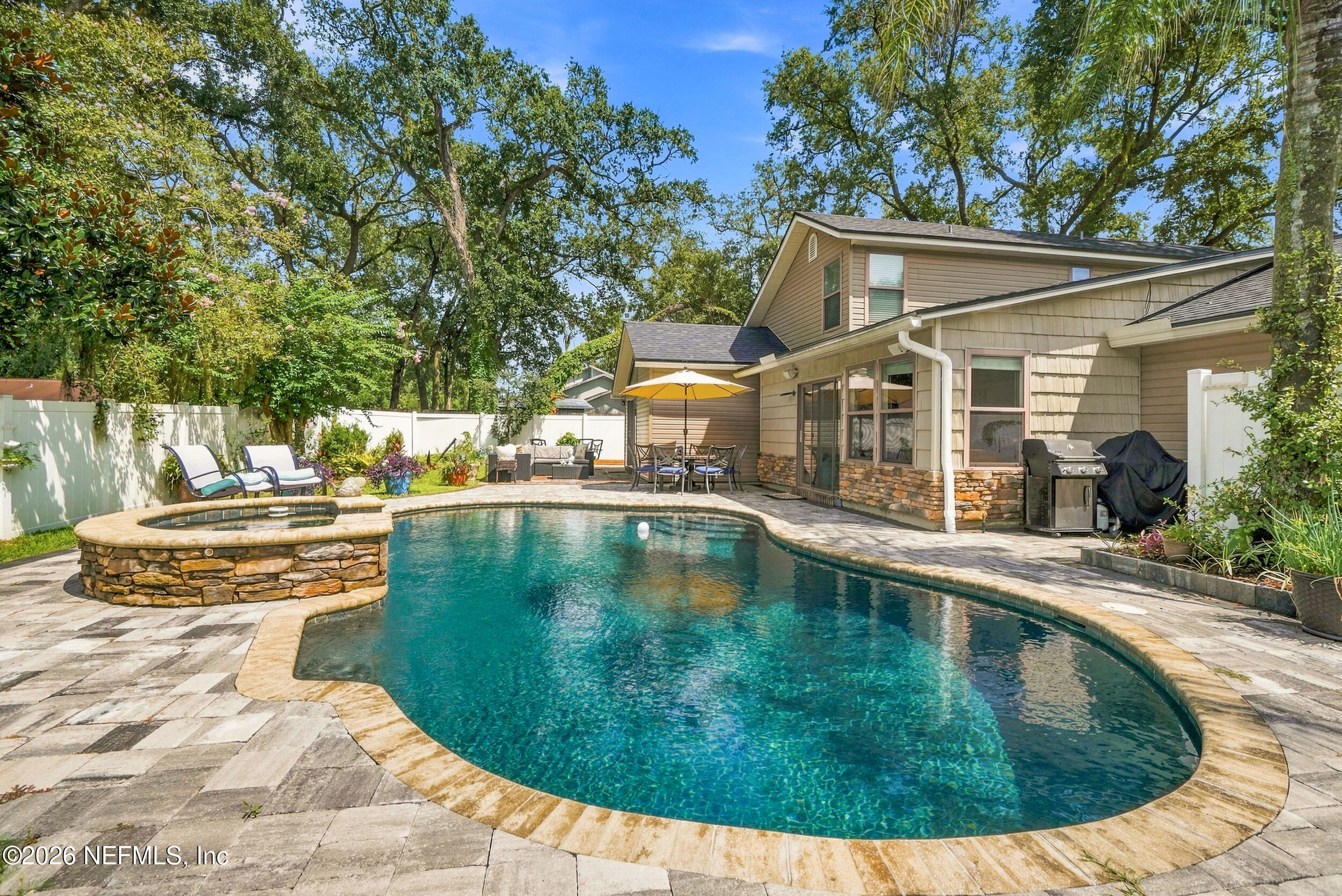 1407 RIVERGATE Drive