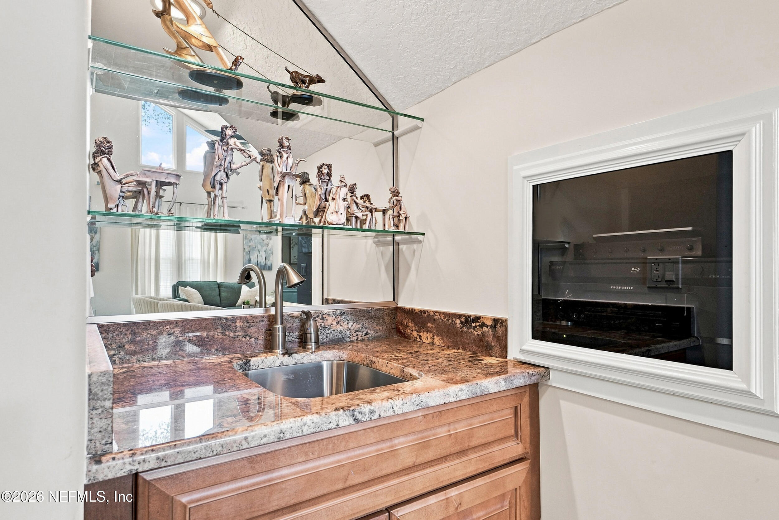 1407 RIVERGATE Drive