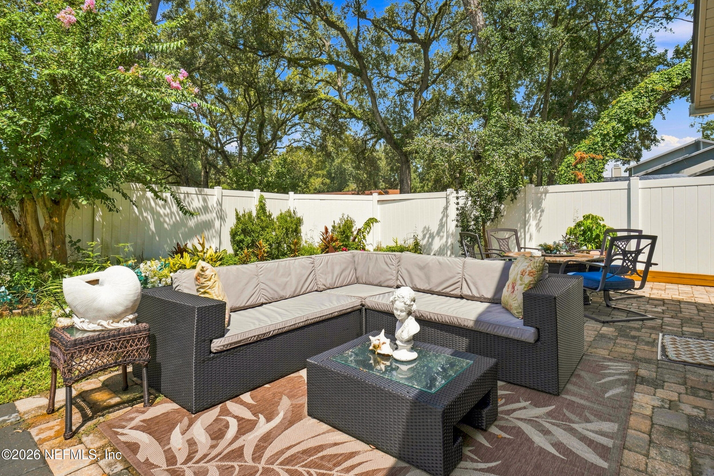 1407 RIVERGATE Drive