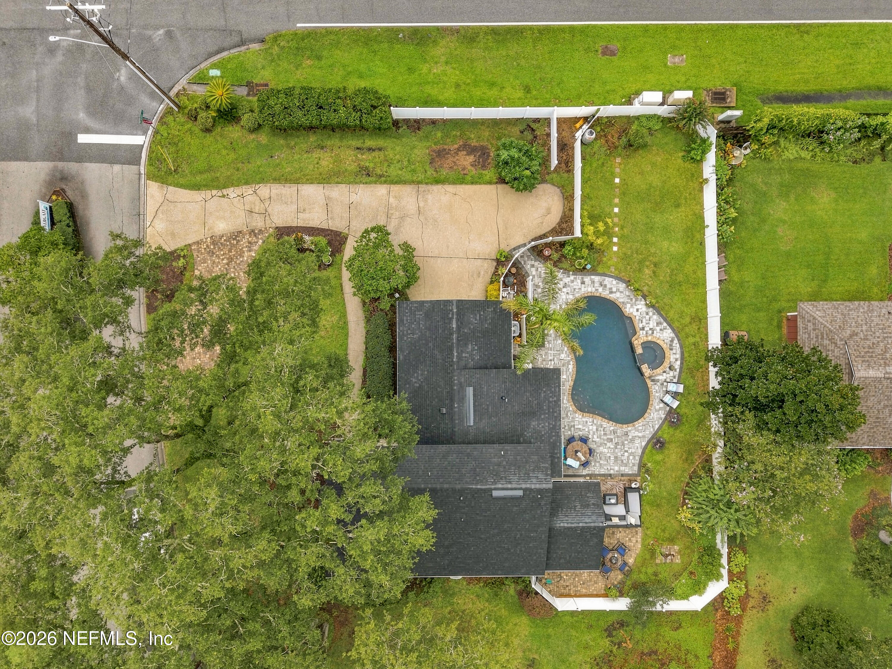 1407 RIVERGATE Drive