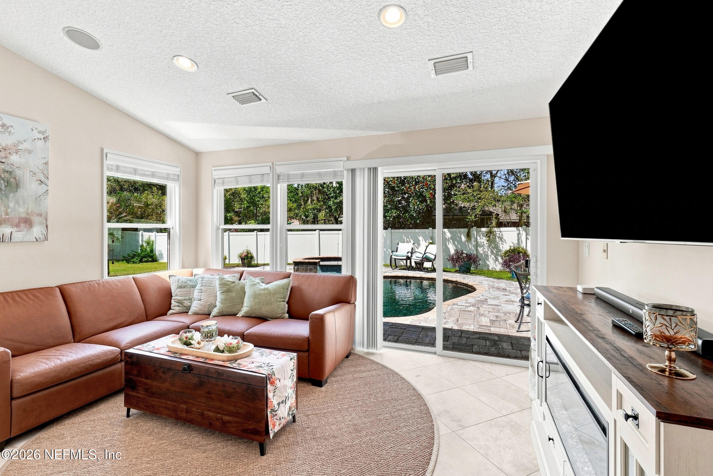 1407 RIVERGATE Drive