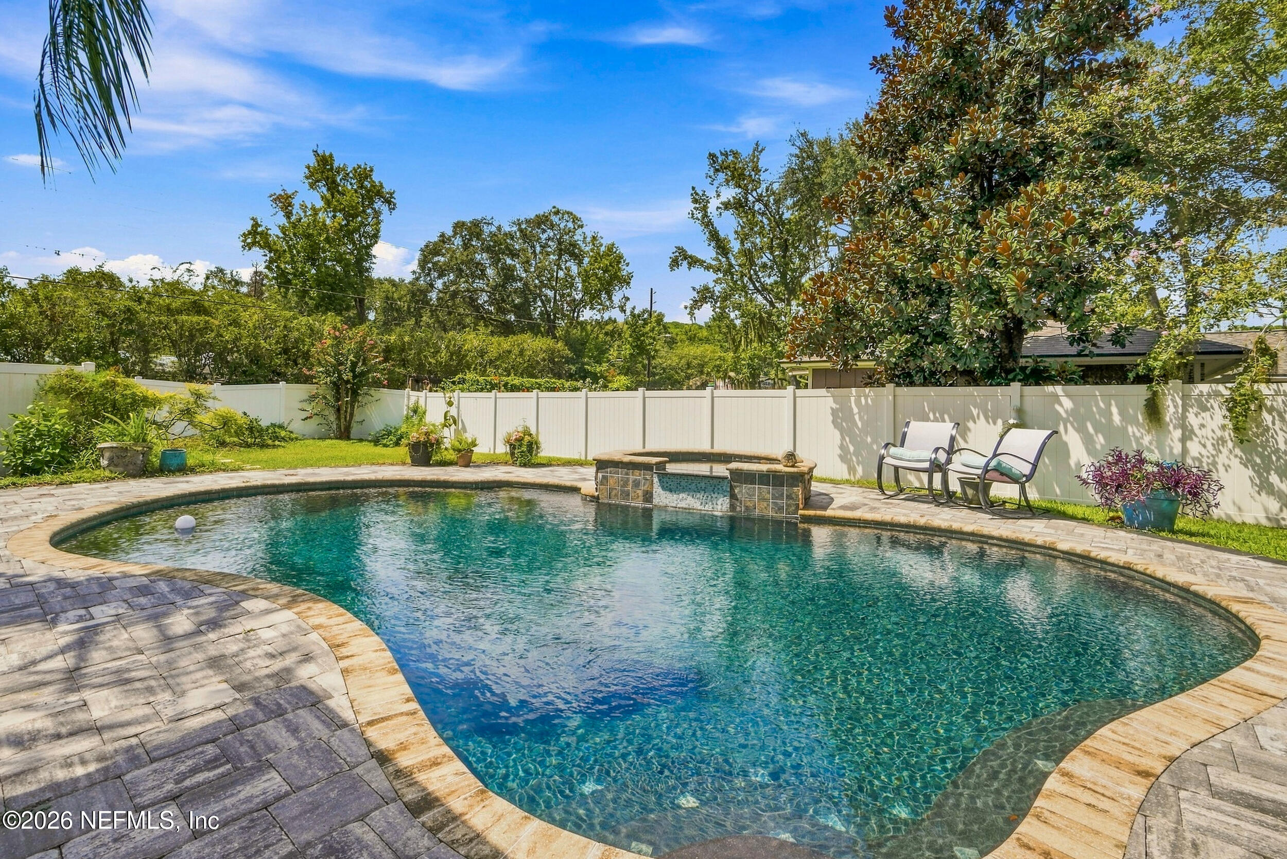 1407 RIVERGATE Drive